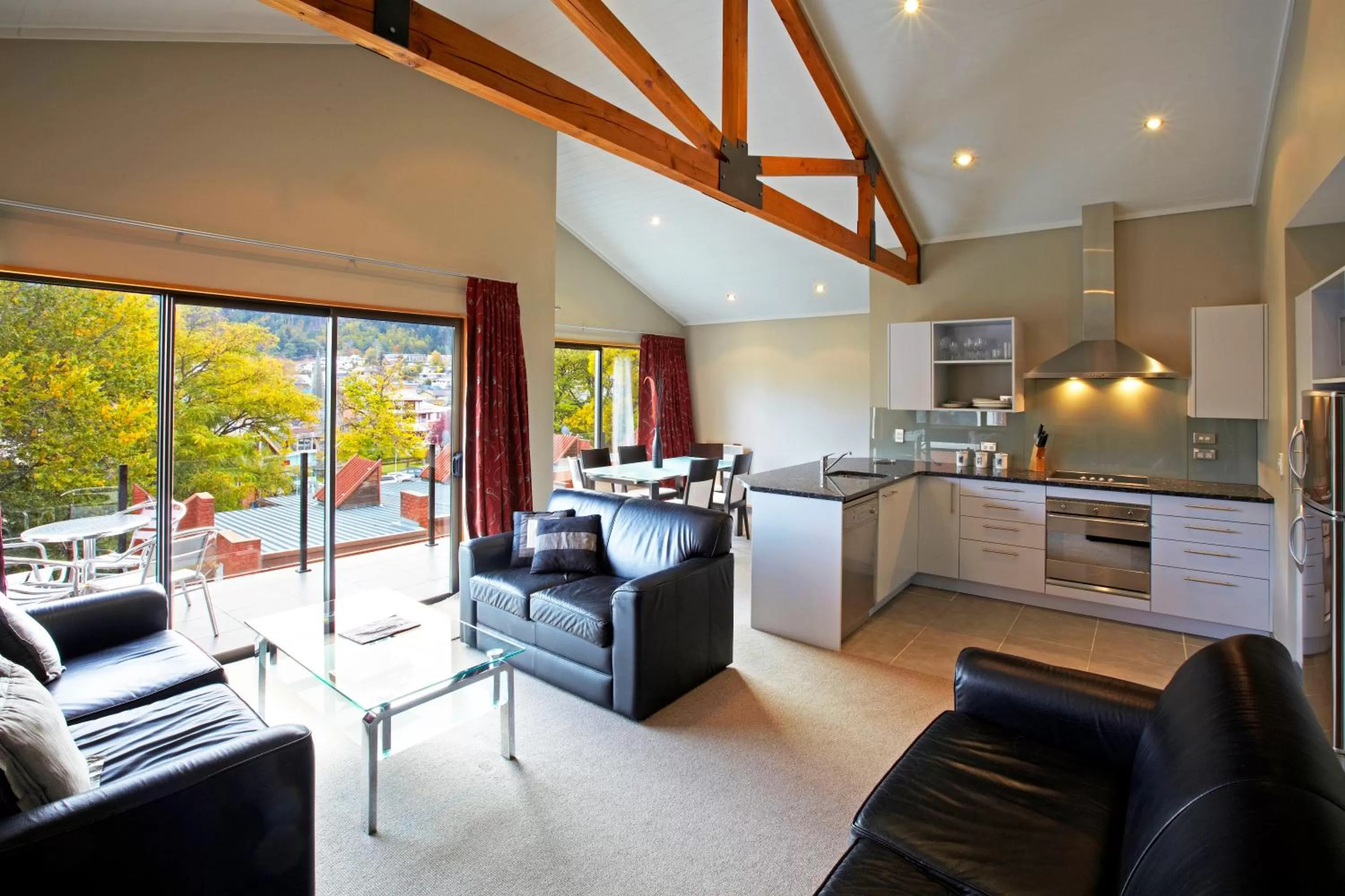 Executive Two-Bedroom Two-Bathroom Apartment in St James Apartments