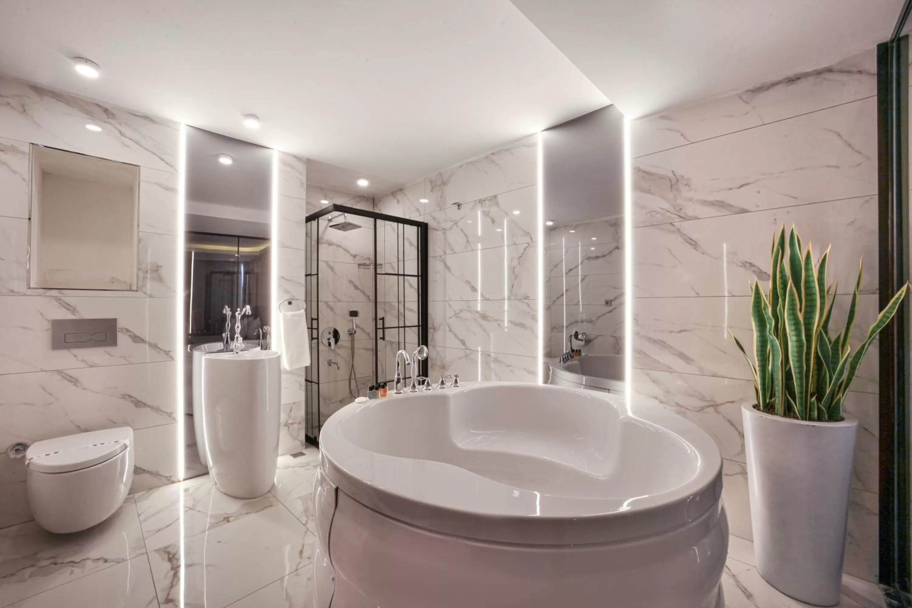 King Suite with Spa Bath in Harbiye Residence