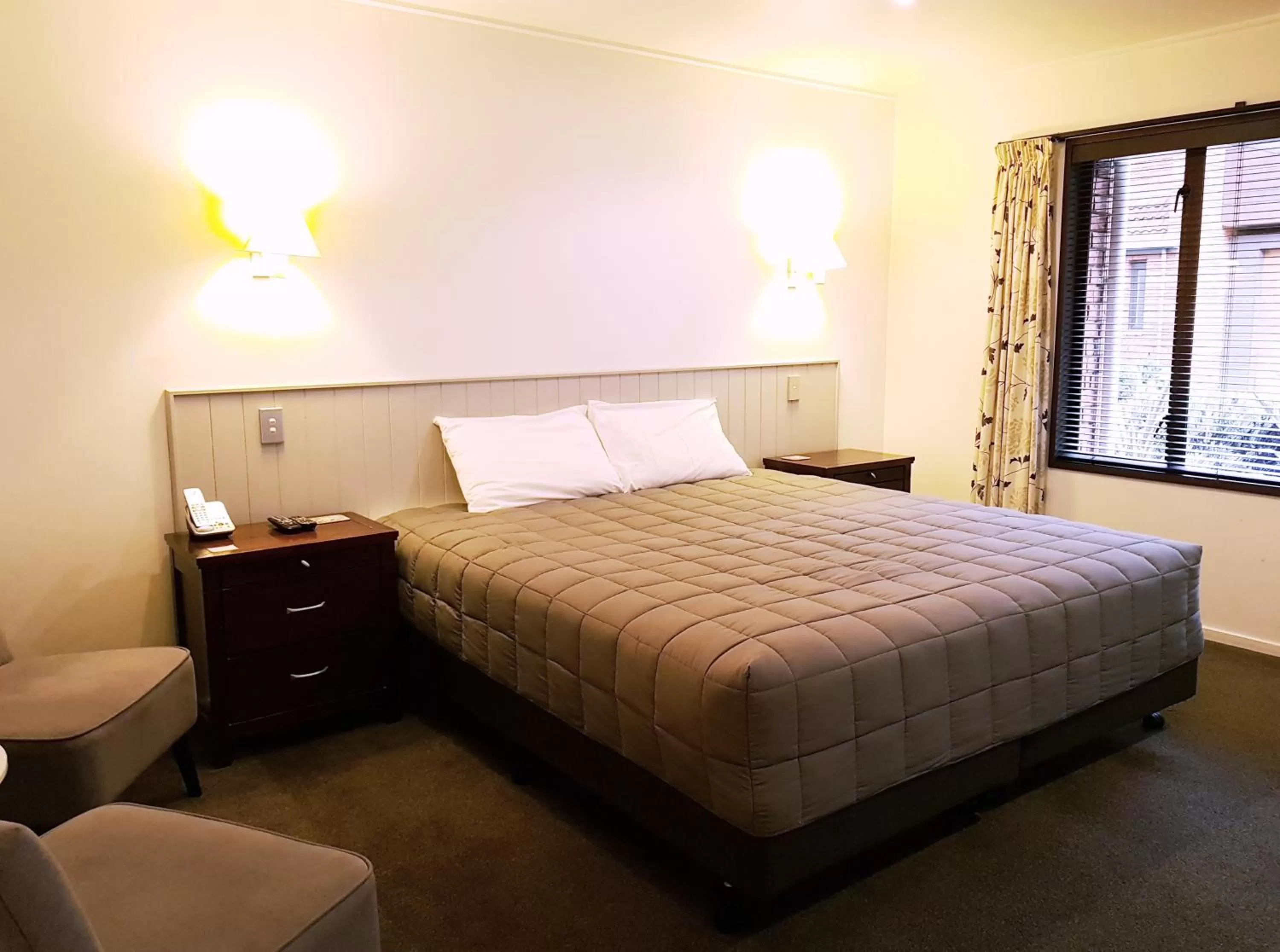 Superior Studio in St James Apartments