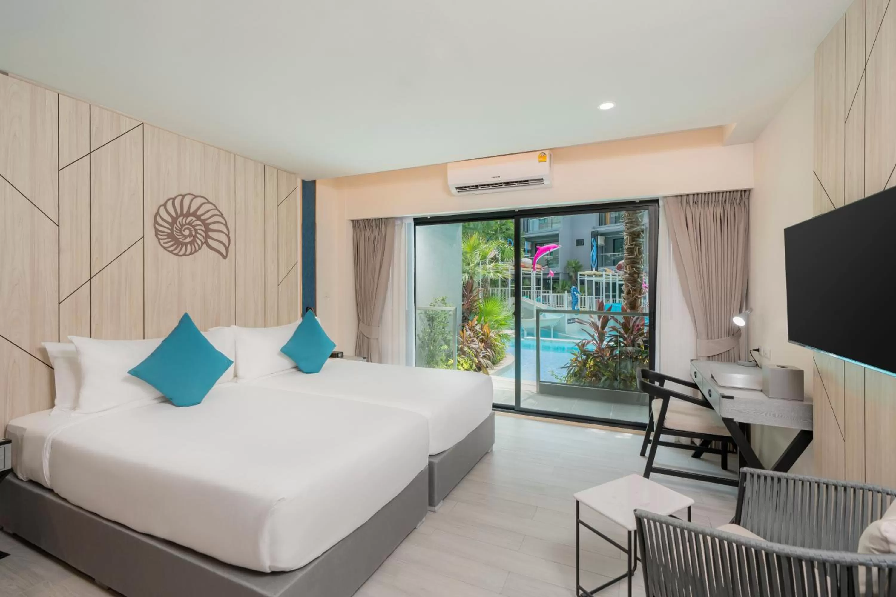 Deluxe Twin Room Pool Access in Best Western Plus Carapace Hotel Hua Hin