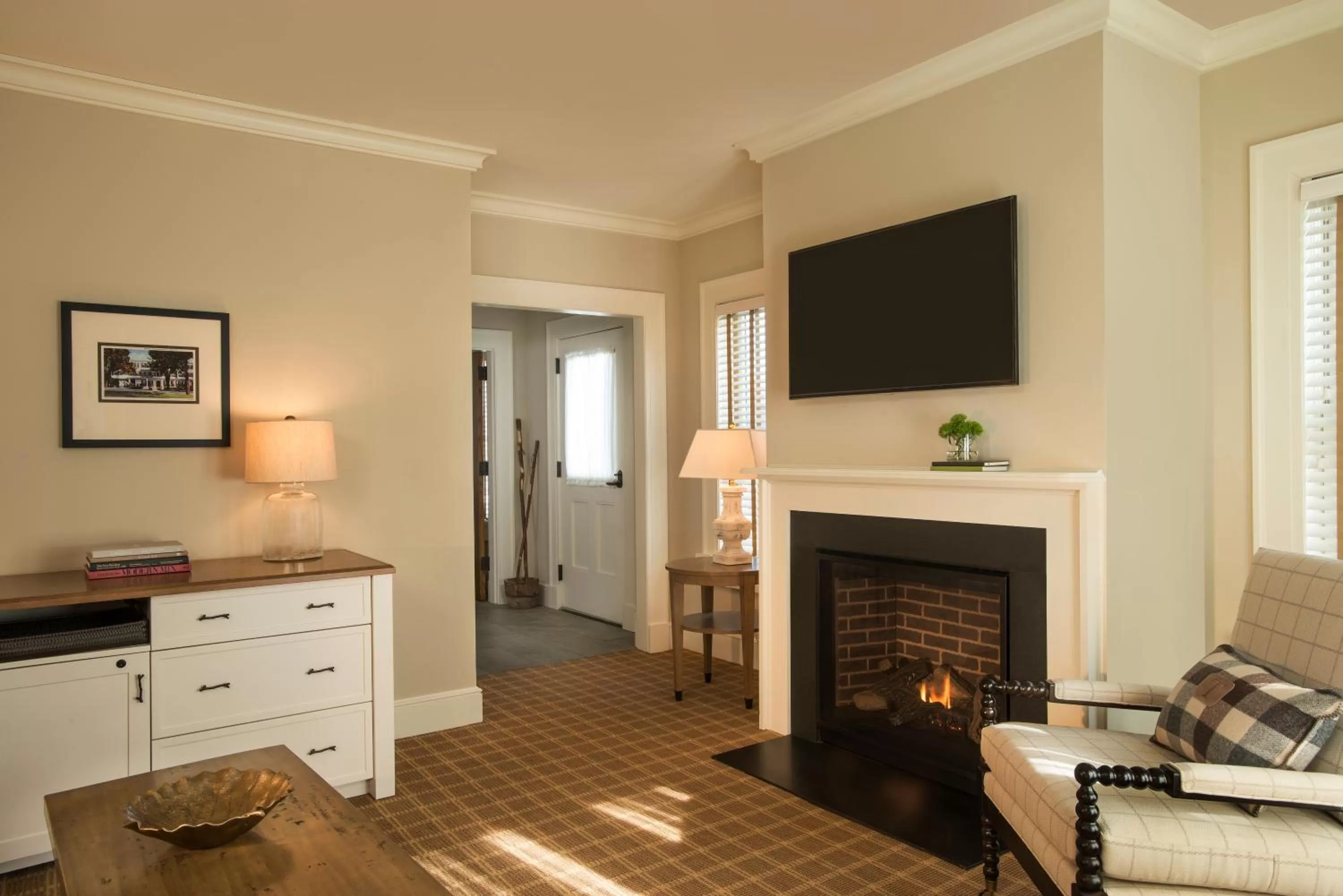 One-Bedroom King Suite Cottage in Kimpton Taconic Hotel by IHG