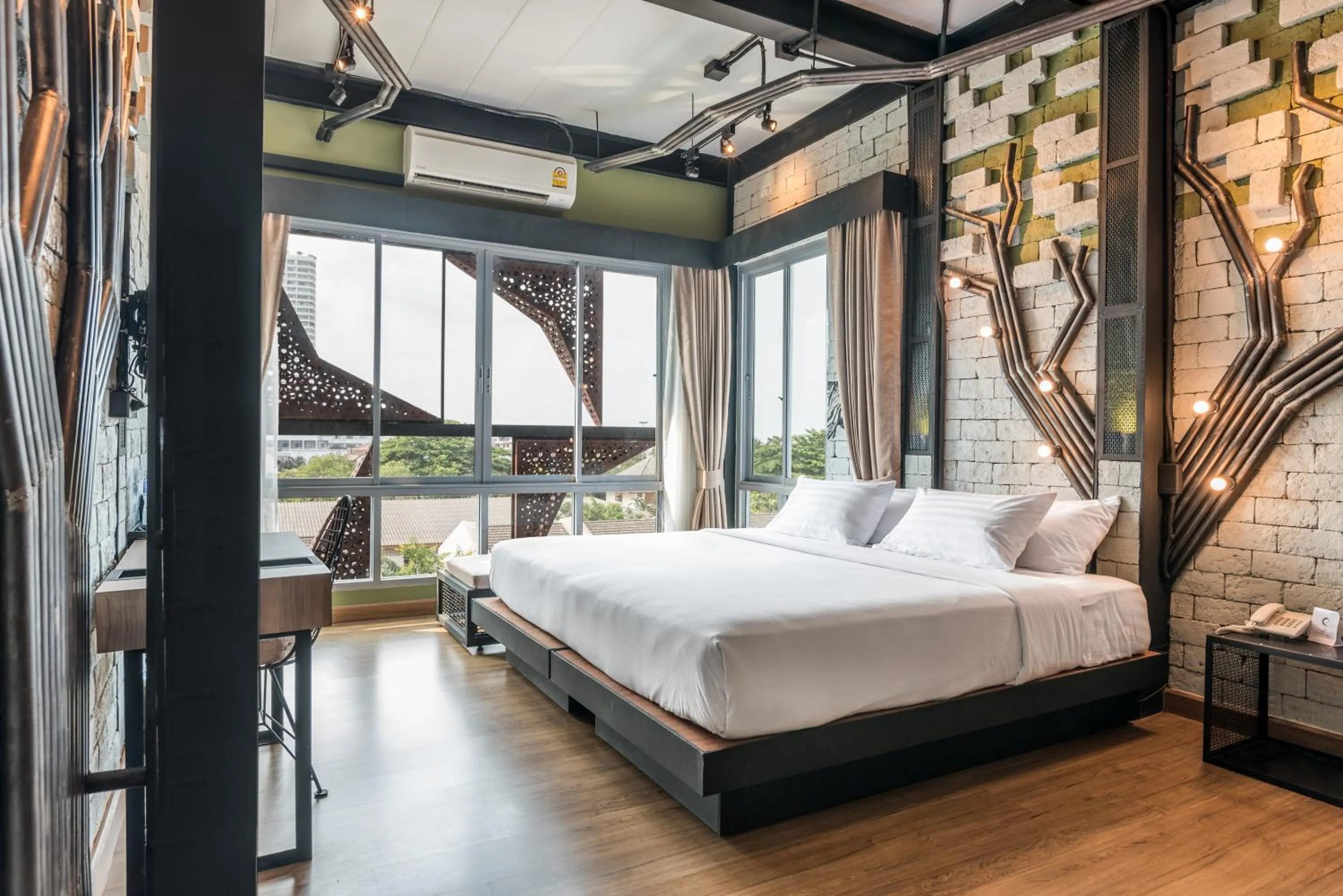 Deluxe Double or Twin Room with Sea View in Sea Crest by Jomtien