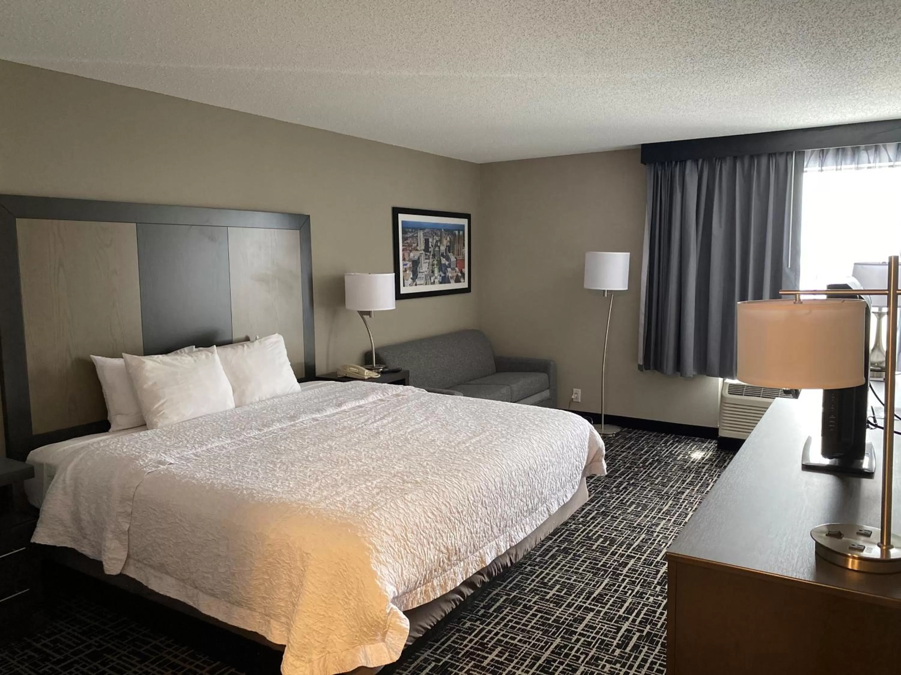 King Suite - Non-Smoking in La Quinta Inn & Suites by Wyndham St Louis Route 66
