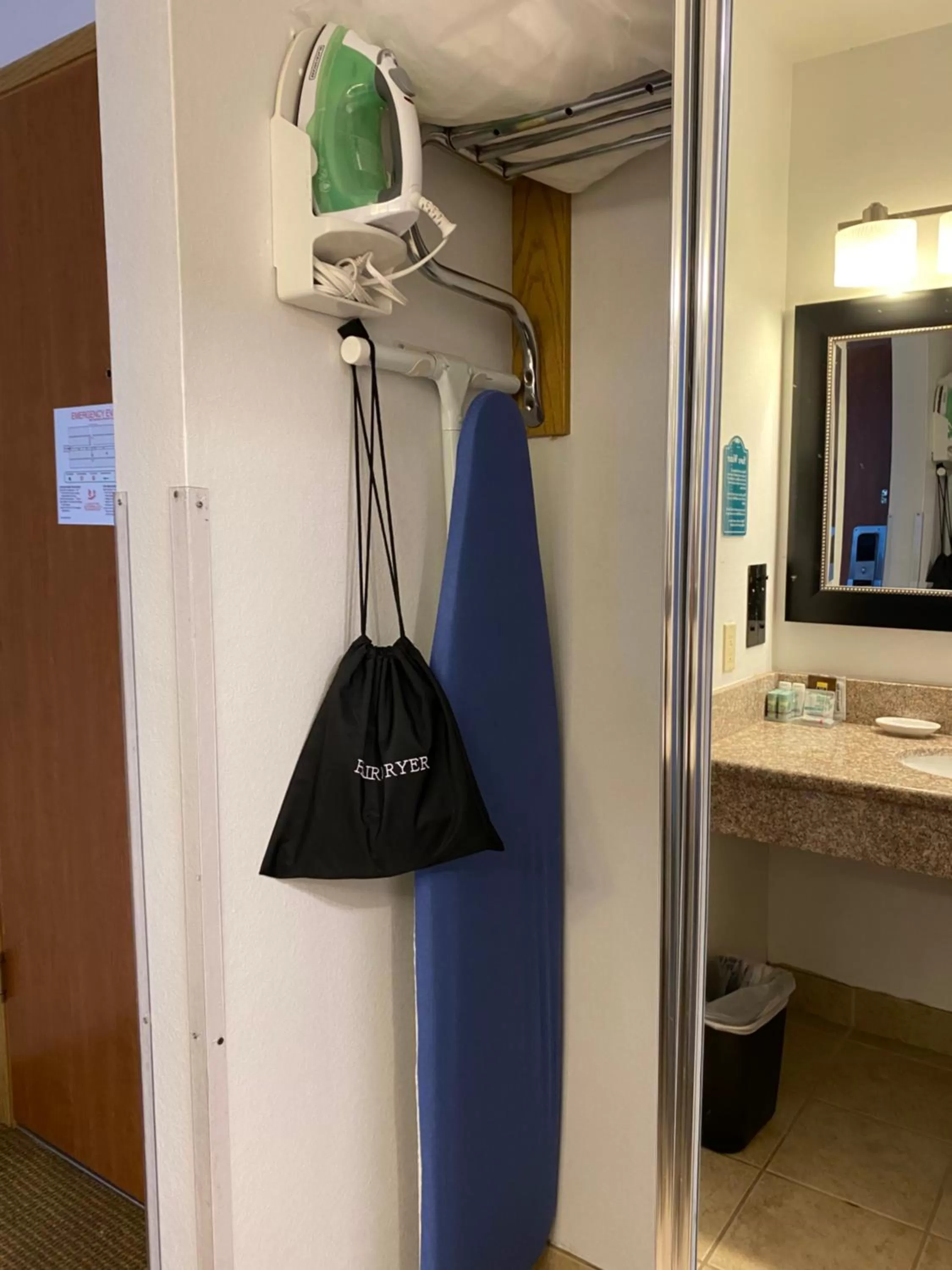 King Room - Non-Smoking in Wingate by Wyndham Mount Vernon