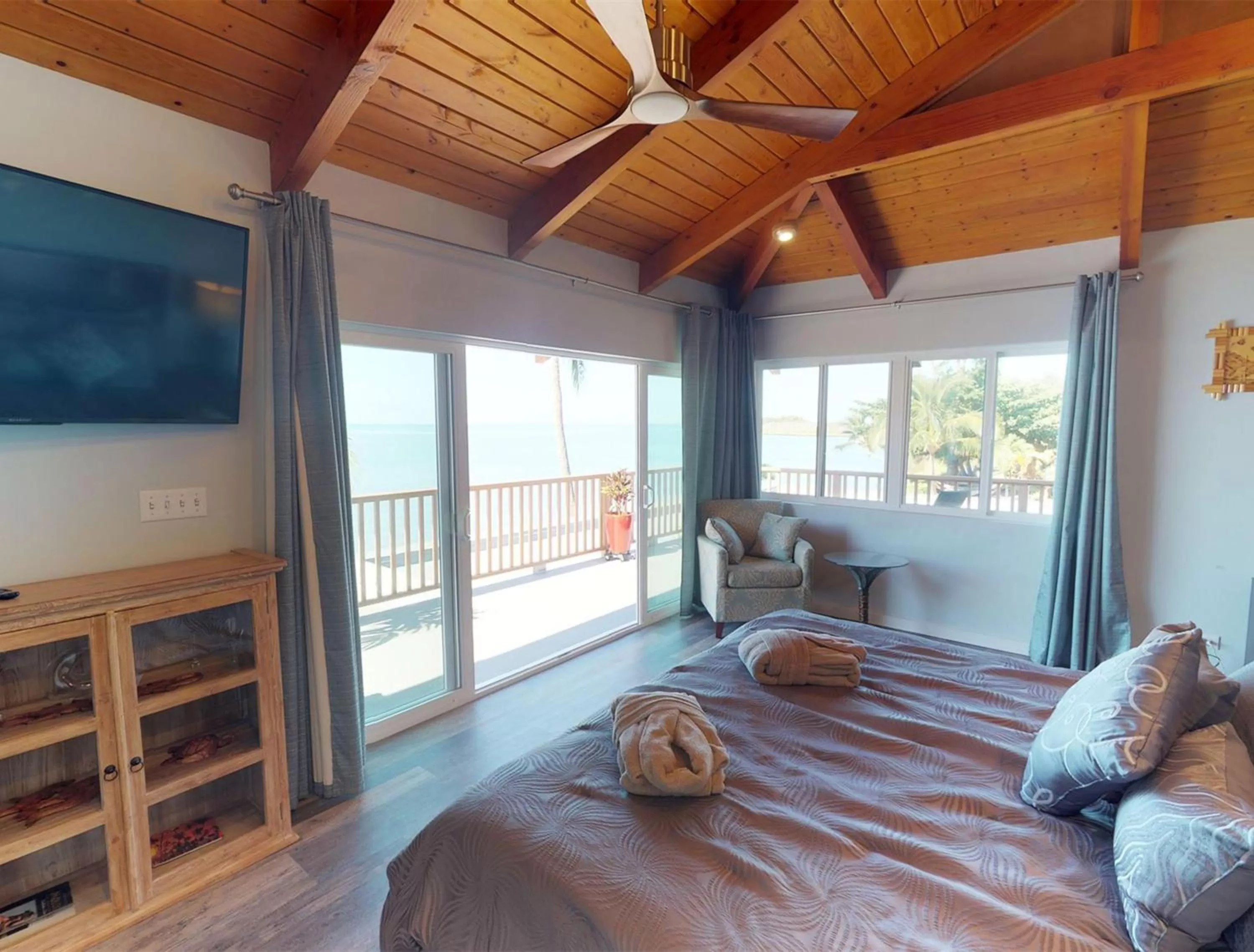 Ocean Front Suite in Hotel Moloka'i