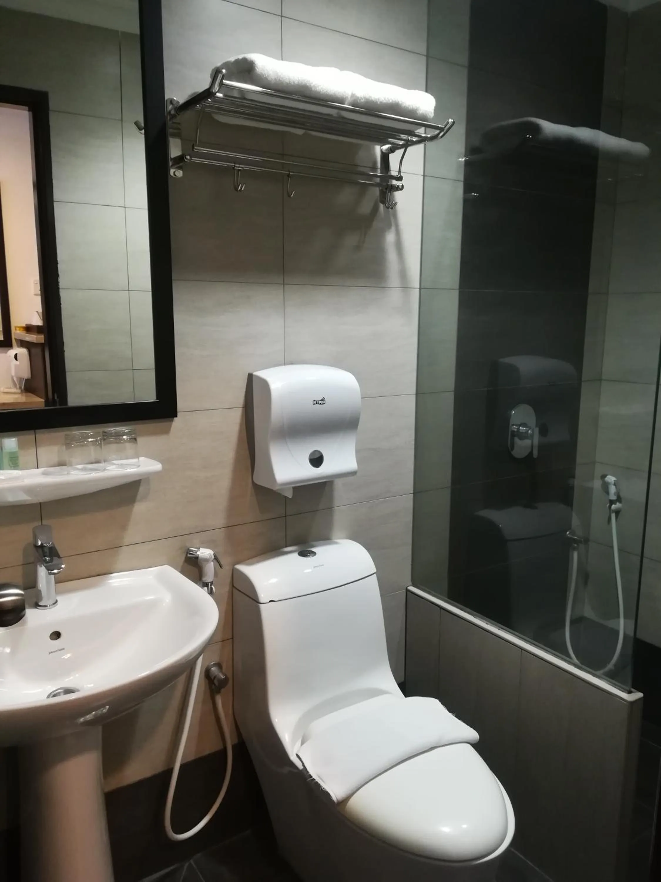 Family Room (3 Adults) without Window in Crystal Lodge