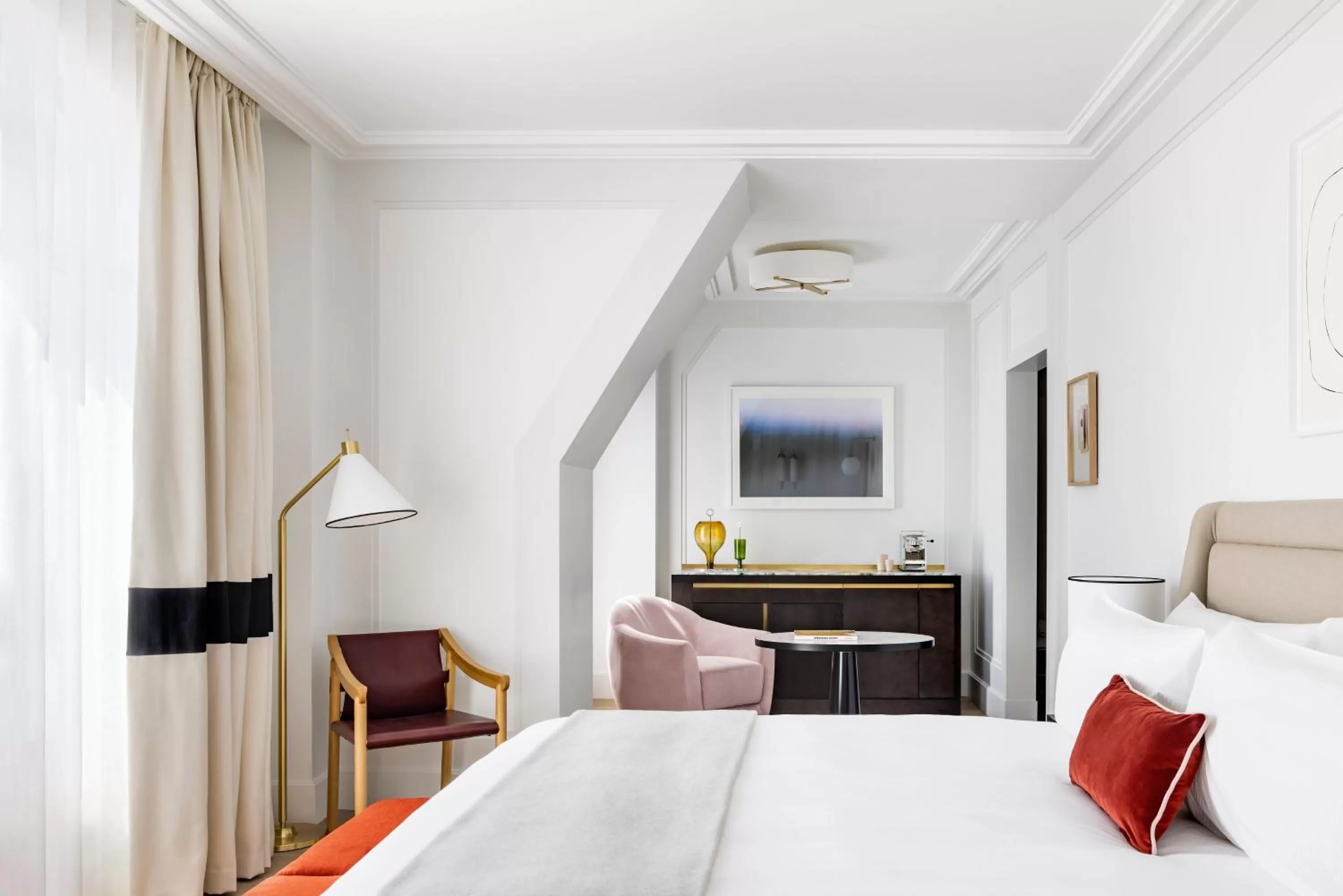 Premium King Room with Eiffel Tower View in Kimpton - St Honoré Paris by IHG