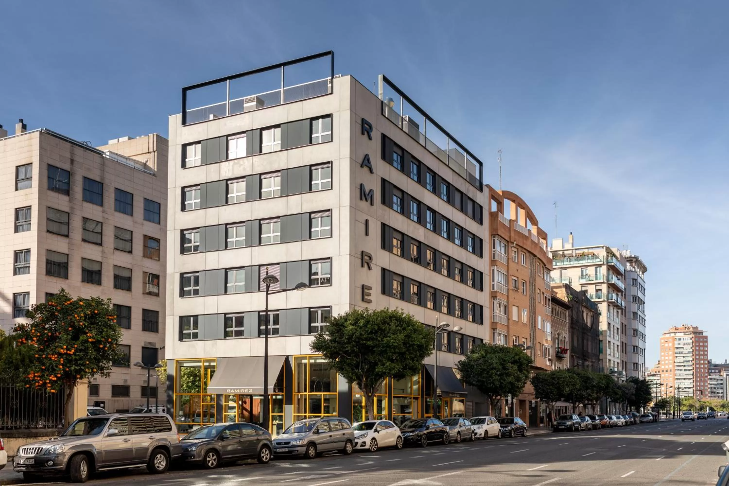 Property building in Ramirez Flats Valencia