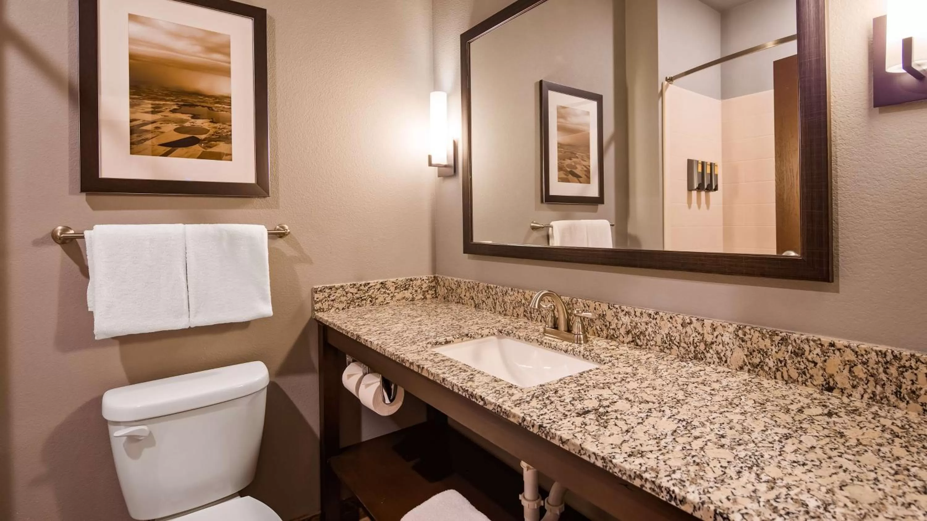 Bathroom in Best Western Plus Overland Inn