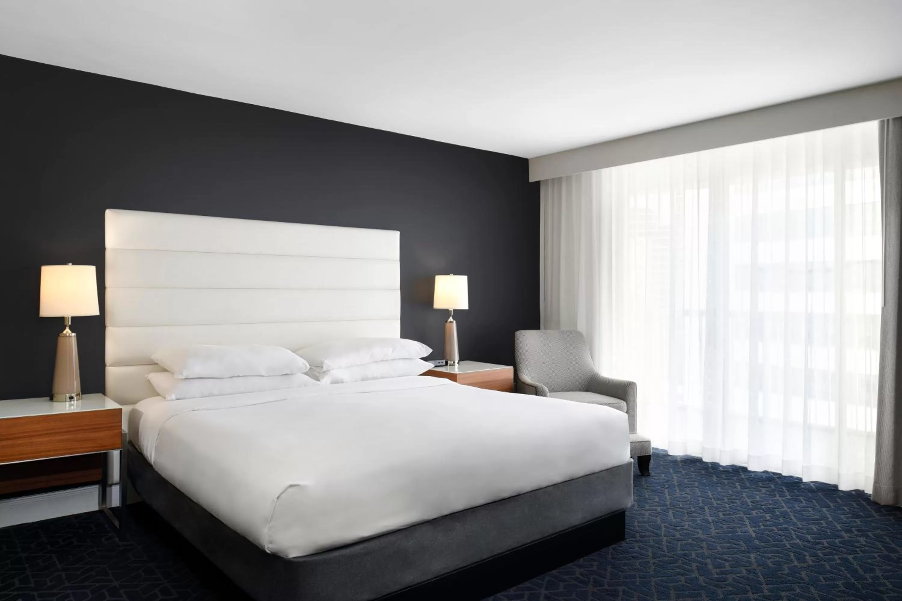 Accessible King Room with City View in Hotel Tampa Riverwalk