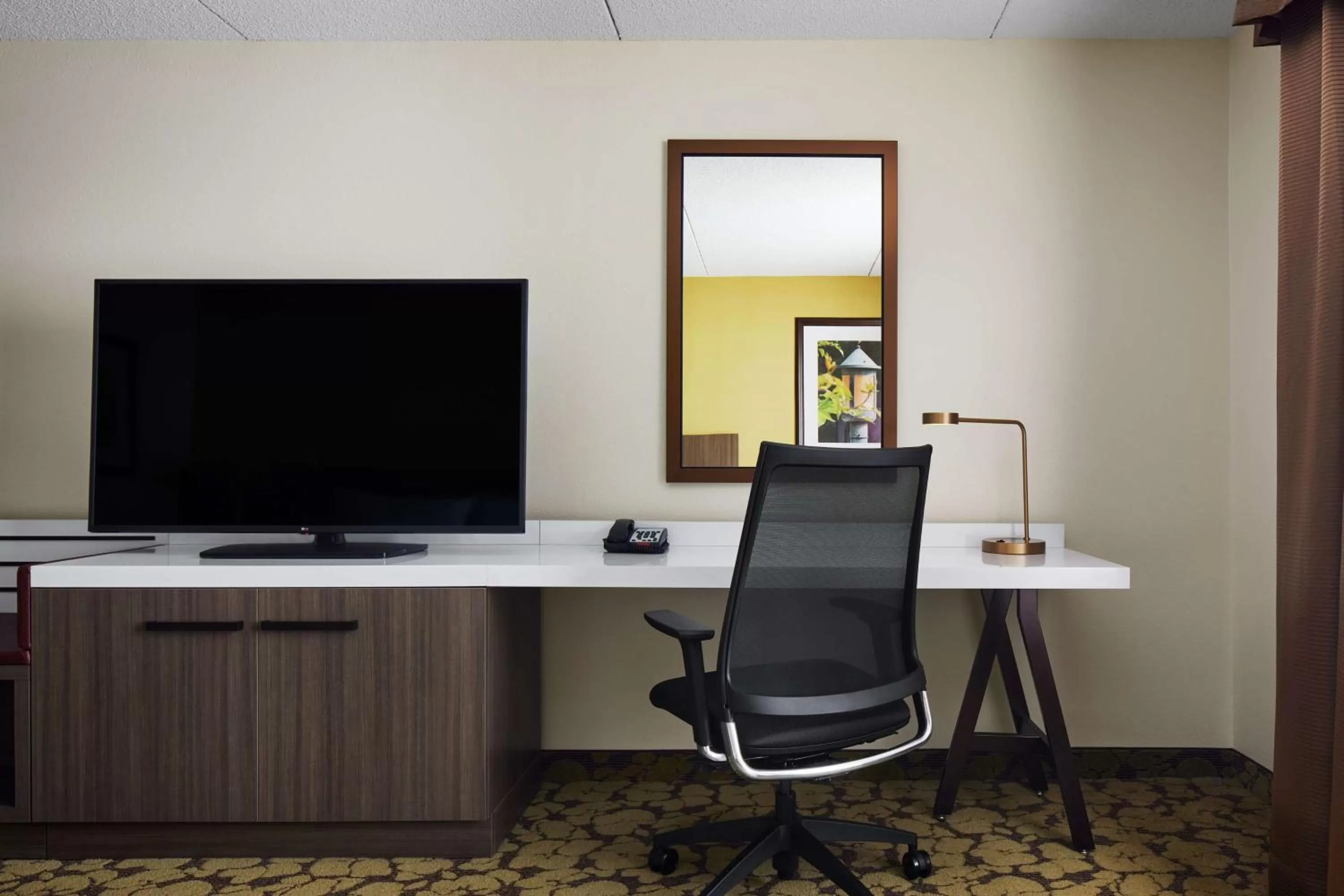 King Room - Non-Smoking in Hilton Garden Inn Providence Airport/Warwick