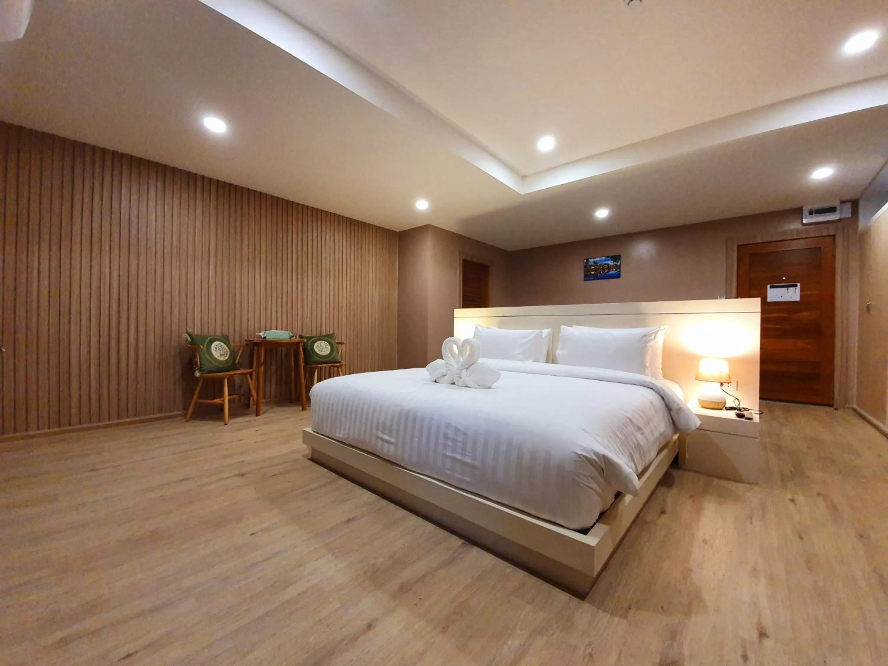 Suite with Mountain View in USABAI Riverside Boutique Hotel