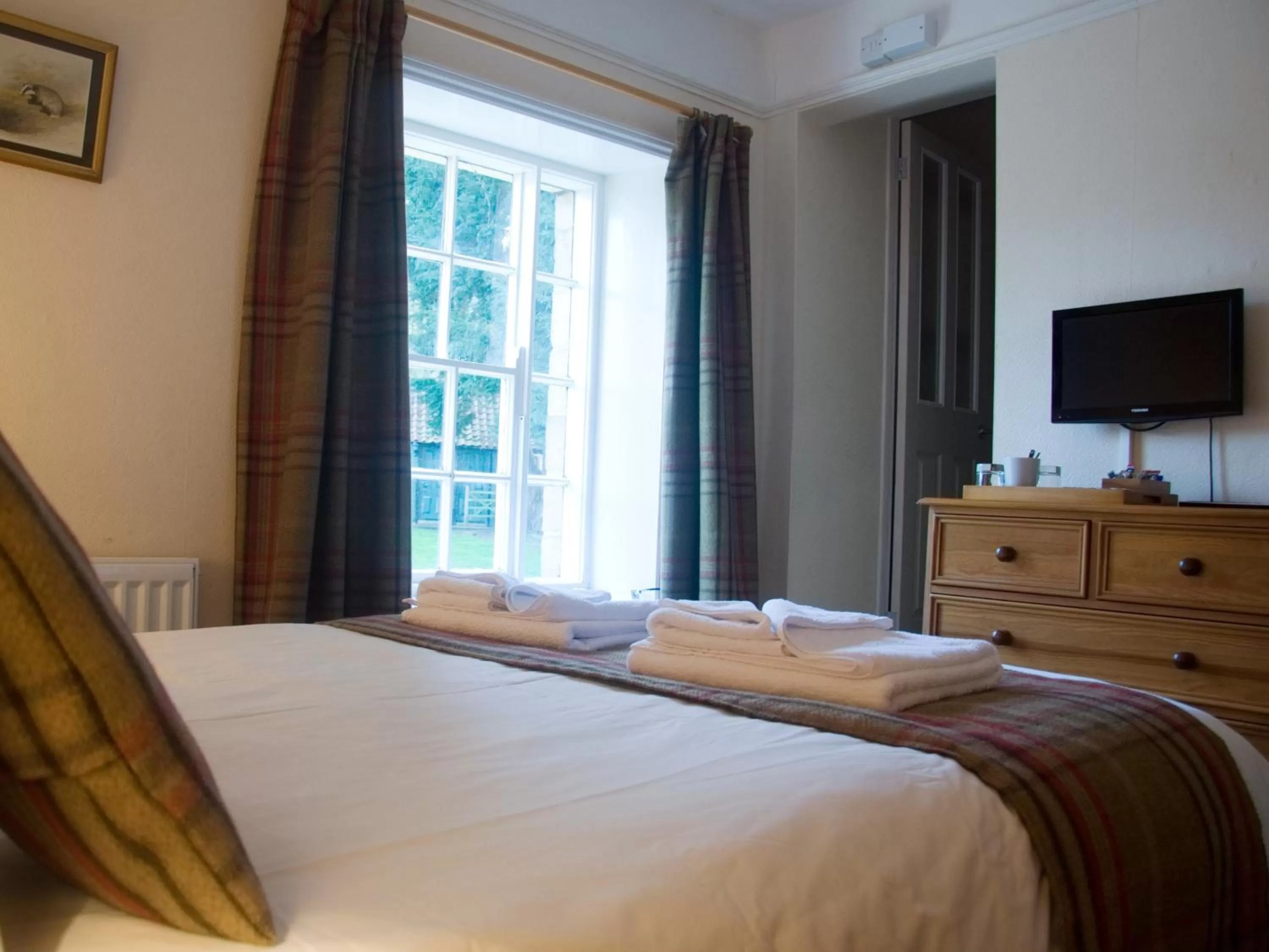 Double Room with Private Bathroom - single occupancy in Horseshoe Hotel