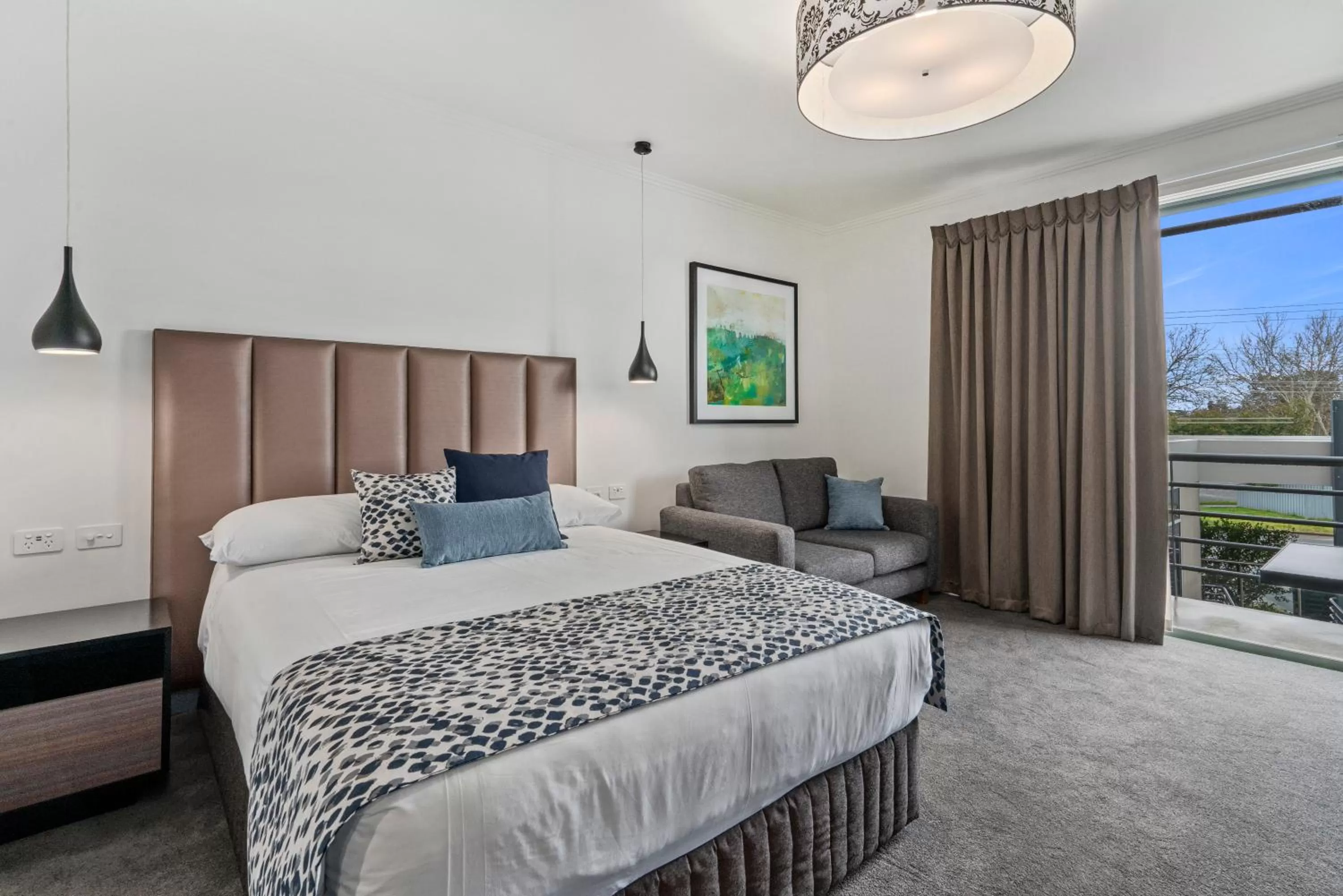 Queen Suite in Quality Hotel Wangaratta Gateway