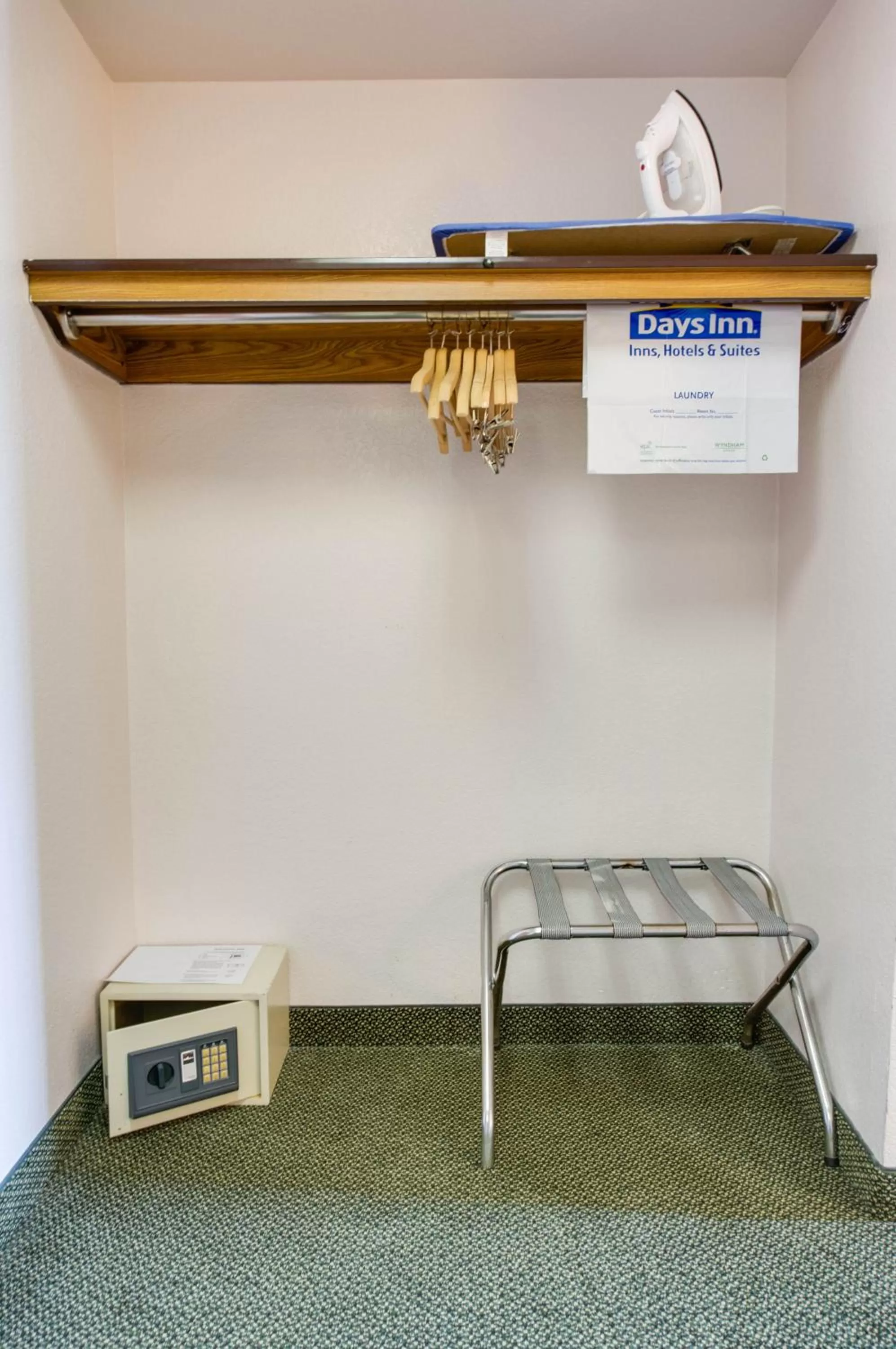 King Room - Mobility Access/Smoking in Days Inn & Suites by Wyndham Fullerton