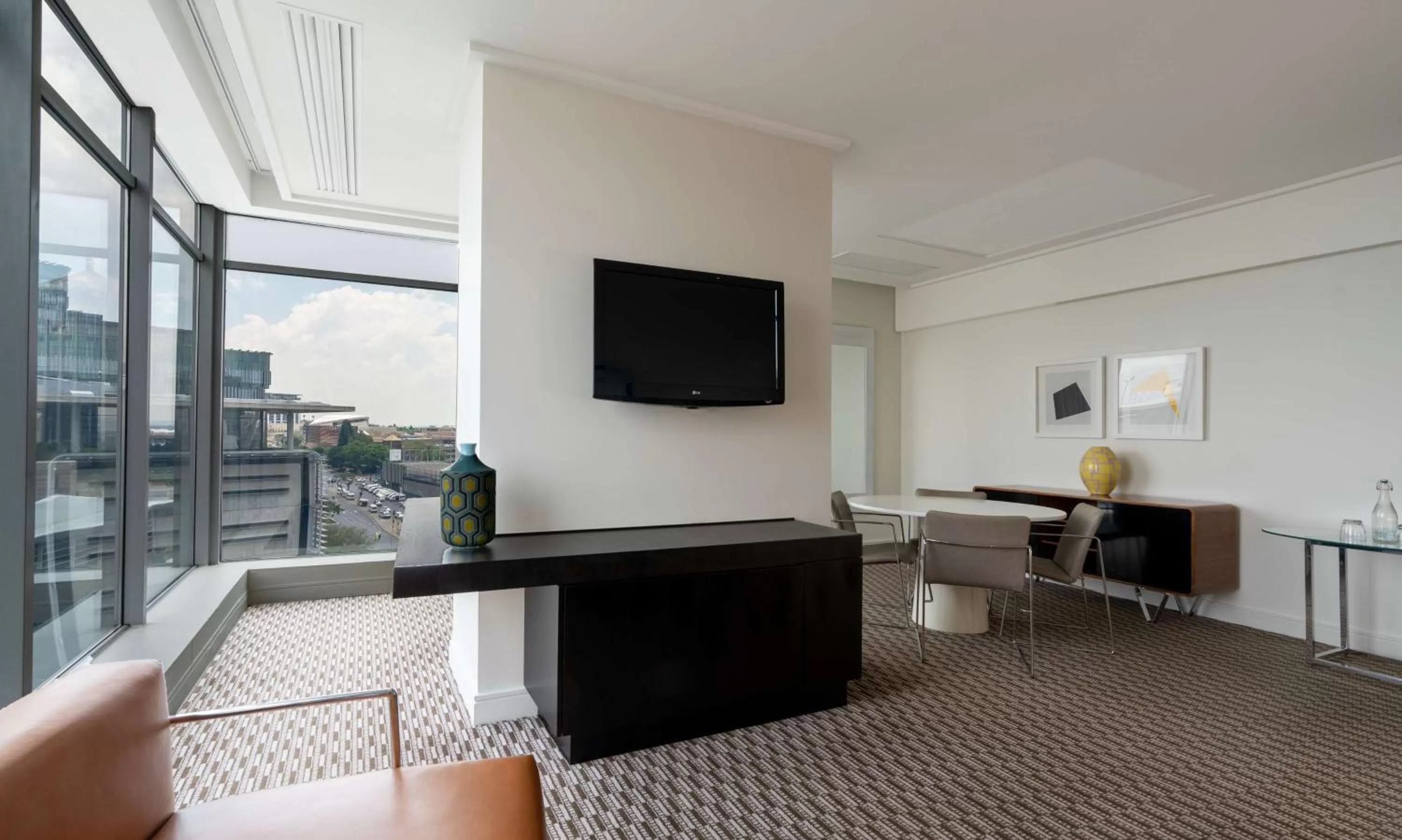Suite with Balcony and City View in Radisson Blu Gautrain Hotel, Sandton Johannesburg