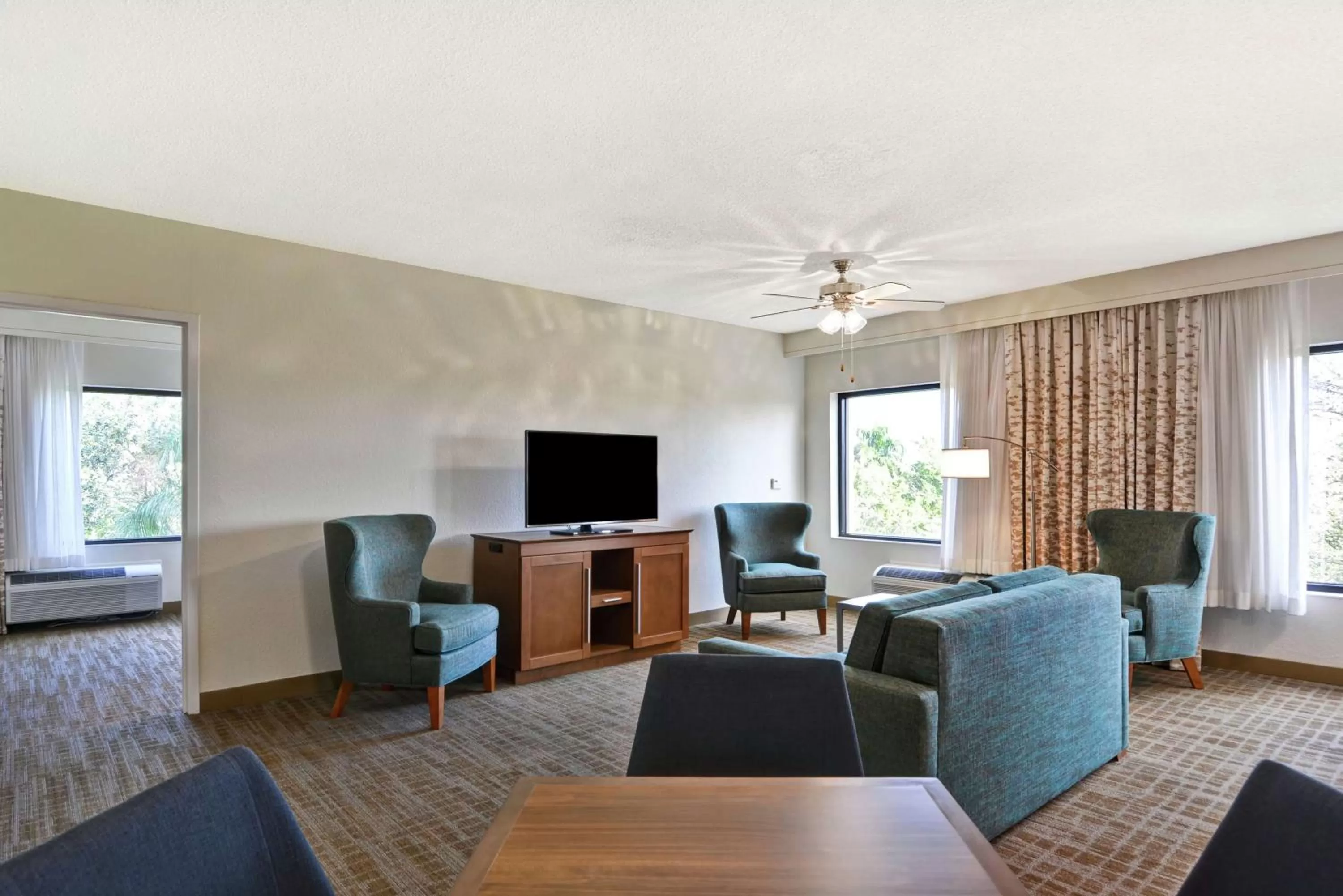 One-Bedroom King Suite with Kitchen - Non-Smoking  in Hampton Inn Palm Beach Gardens