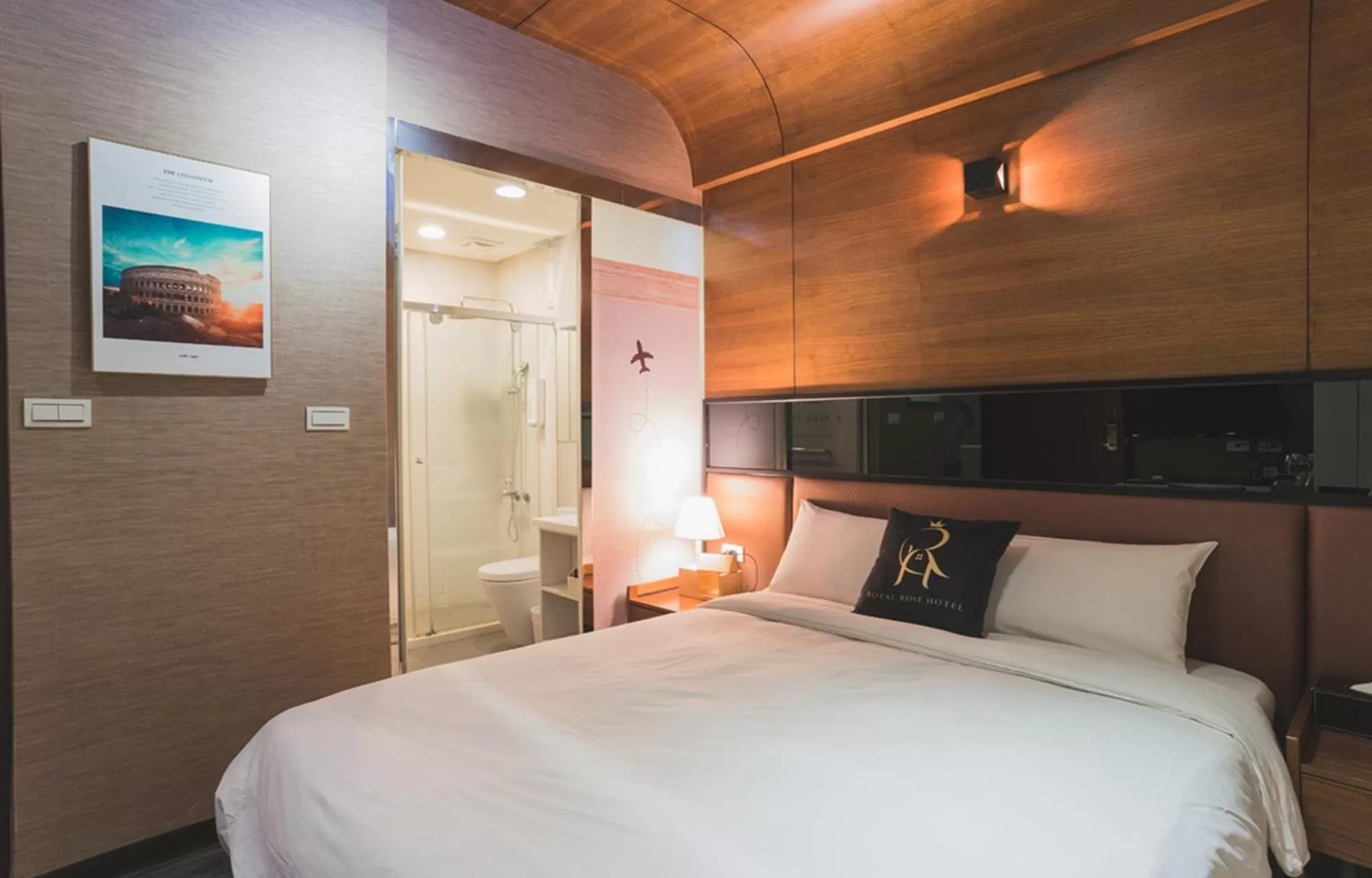 Standard Double Room in Royal Rose Hotel Taipei Station