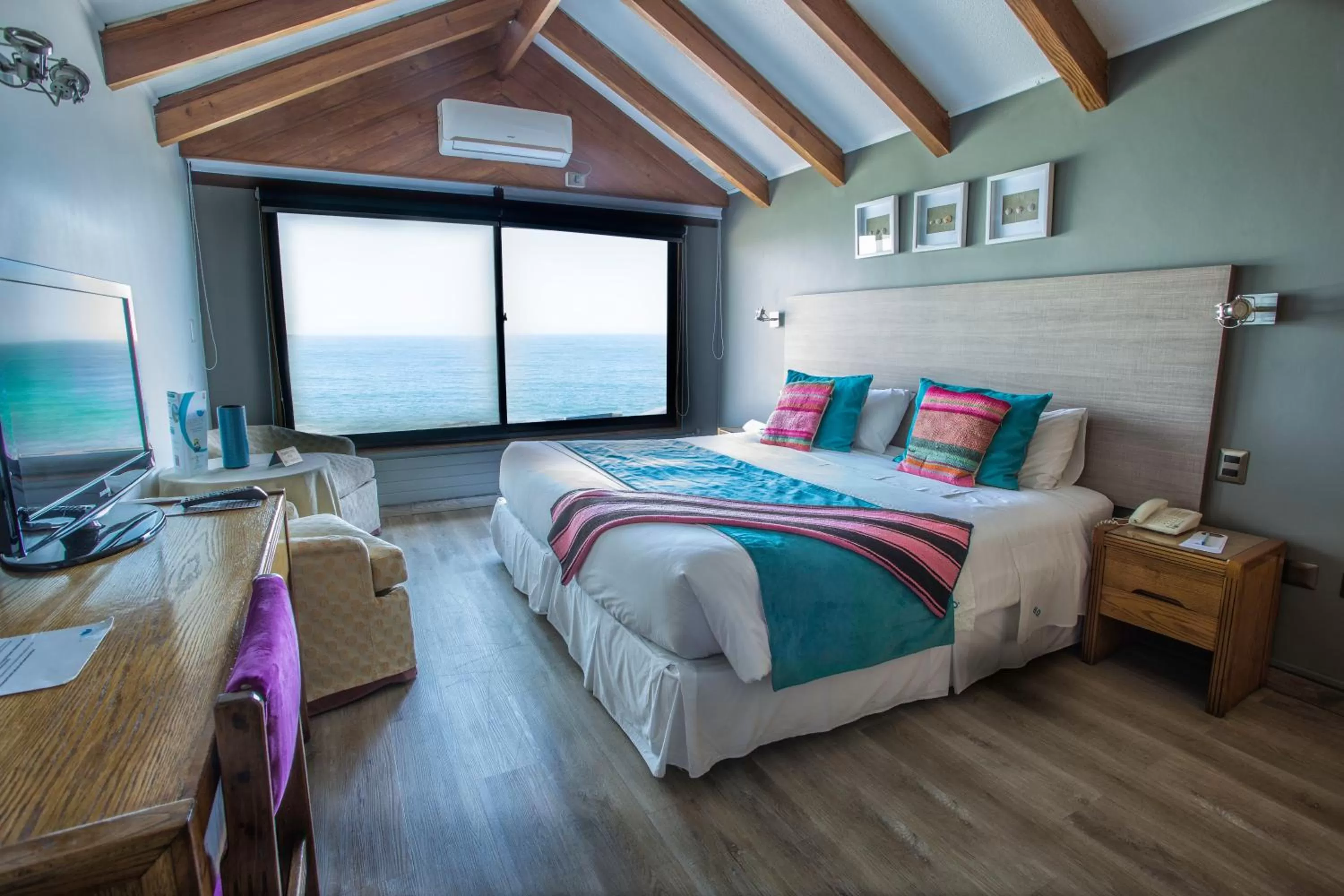 Standard Double Room with Ocean View in Hotel Oceanic