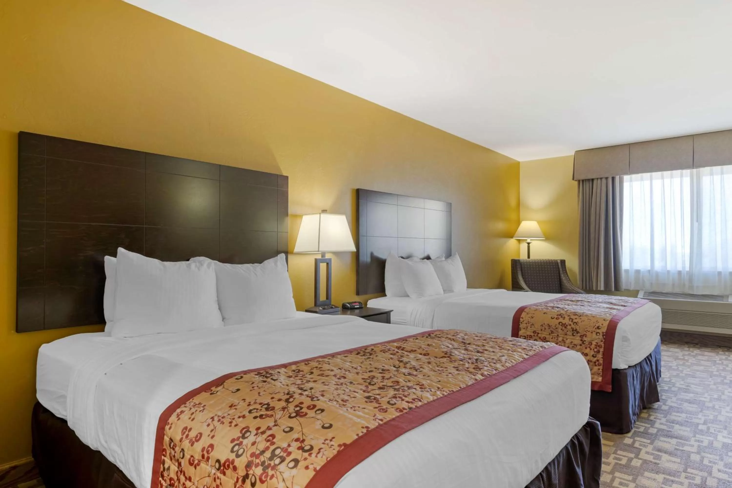 Queen Room with Two Queen Beds - Non-Smoking in Best Western Blackfoot Inn