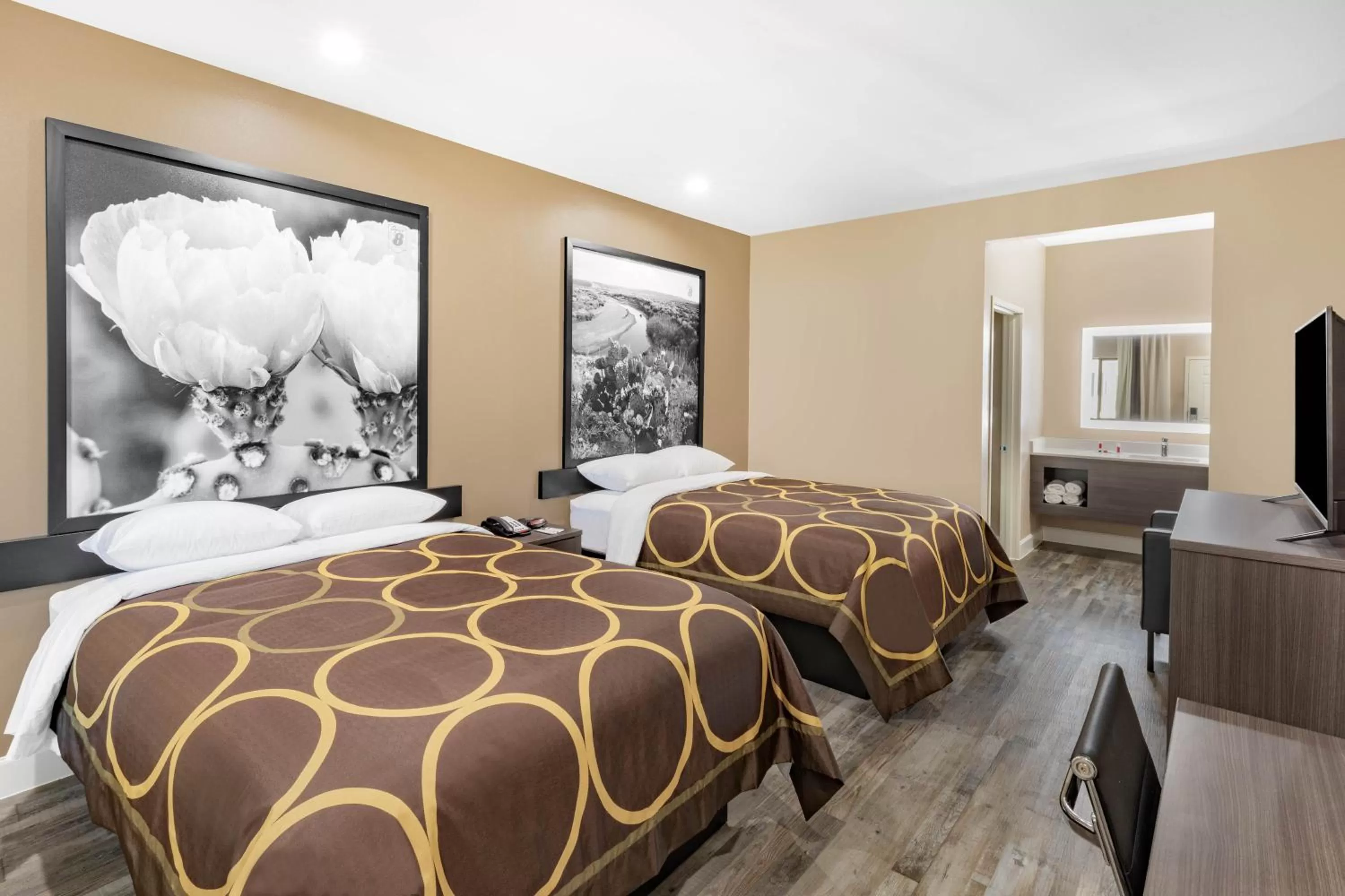 Queen Room with Two Queen Beds - Non-Smoking in Super 8 by Wyndham Houston NW Beltway 8-West Rd