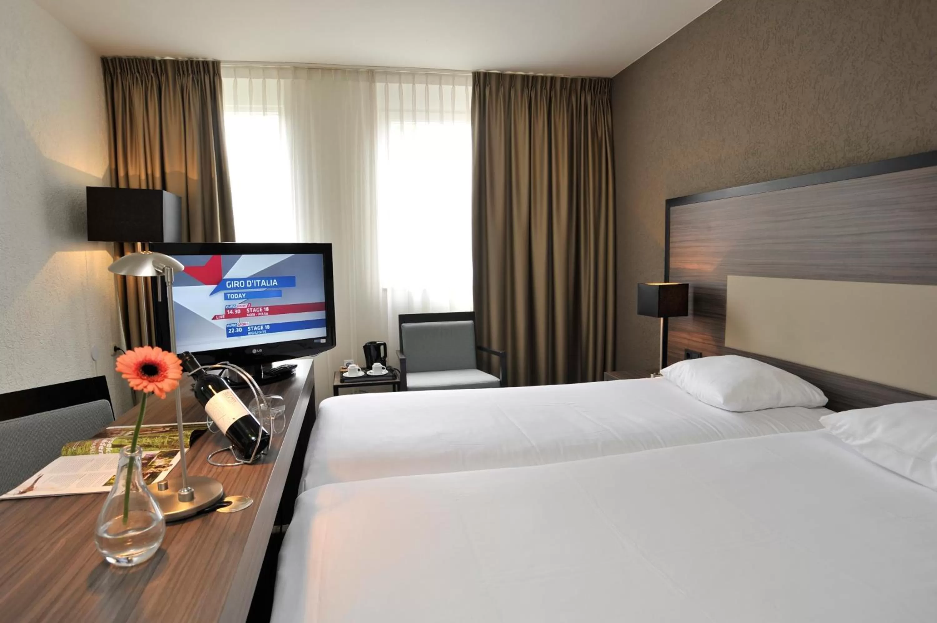 Bed in Fletcher Hotel-Restaurant Weert