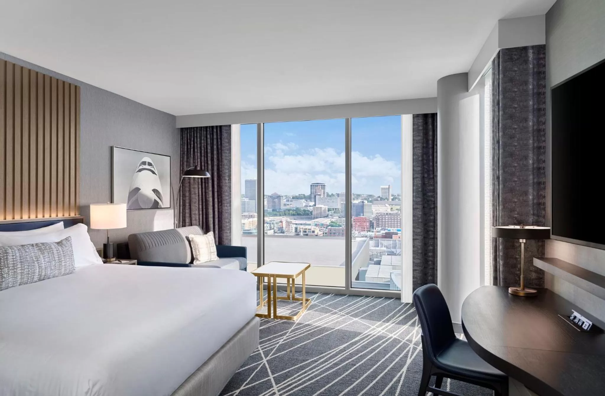 Corner King in Loews Kansas City