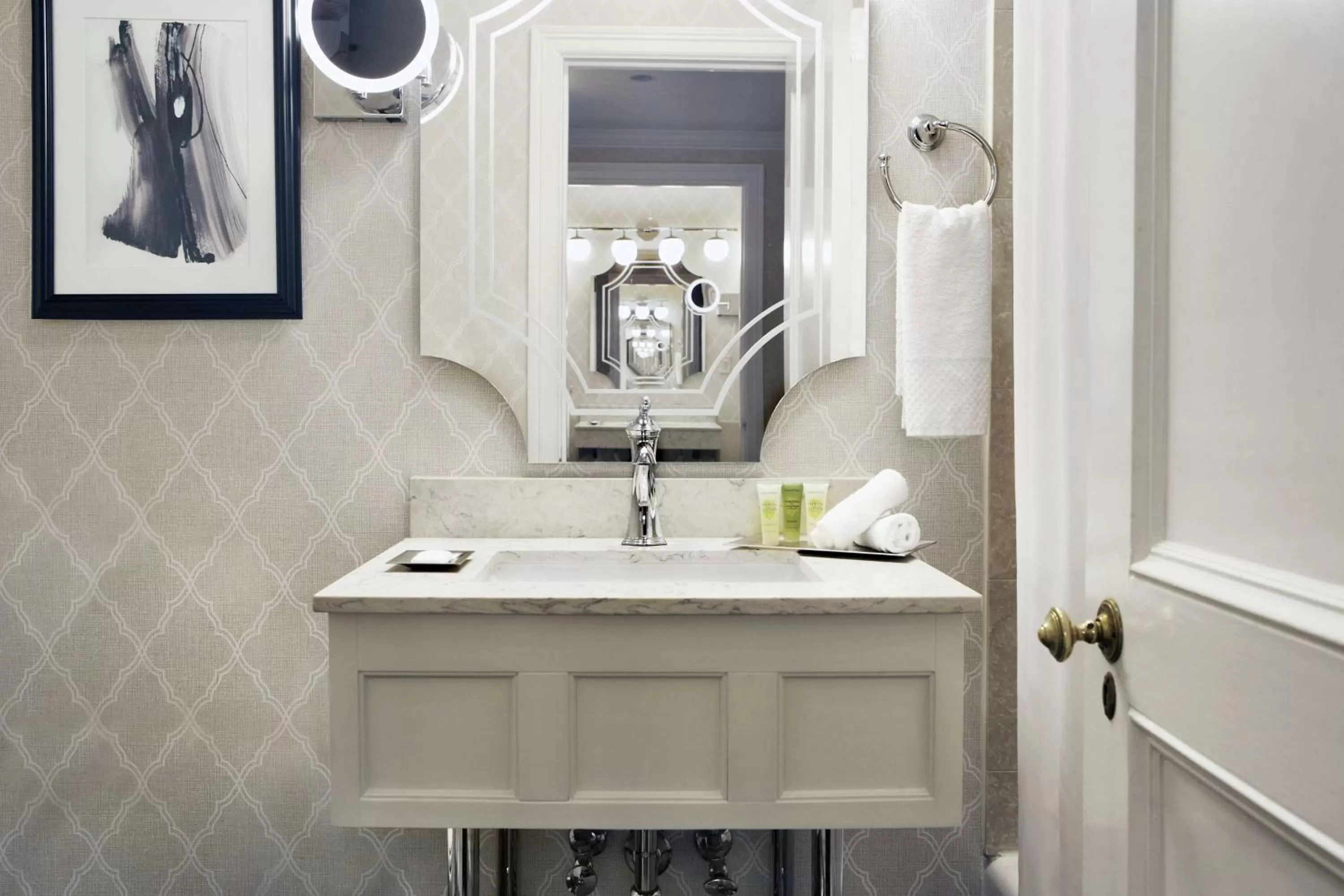 Deluxe King Room - High Floor in The Drake Hotel