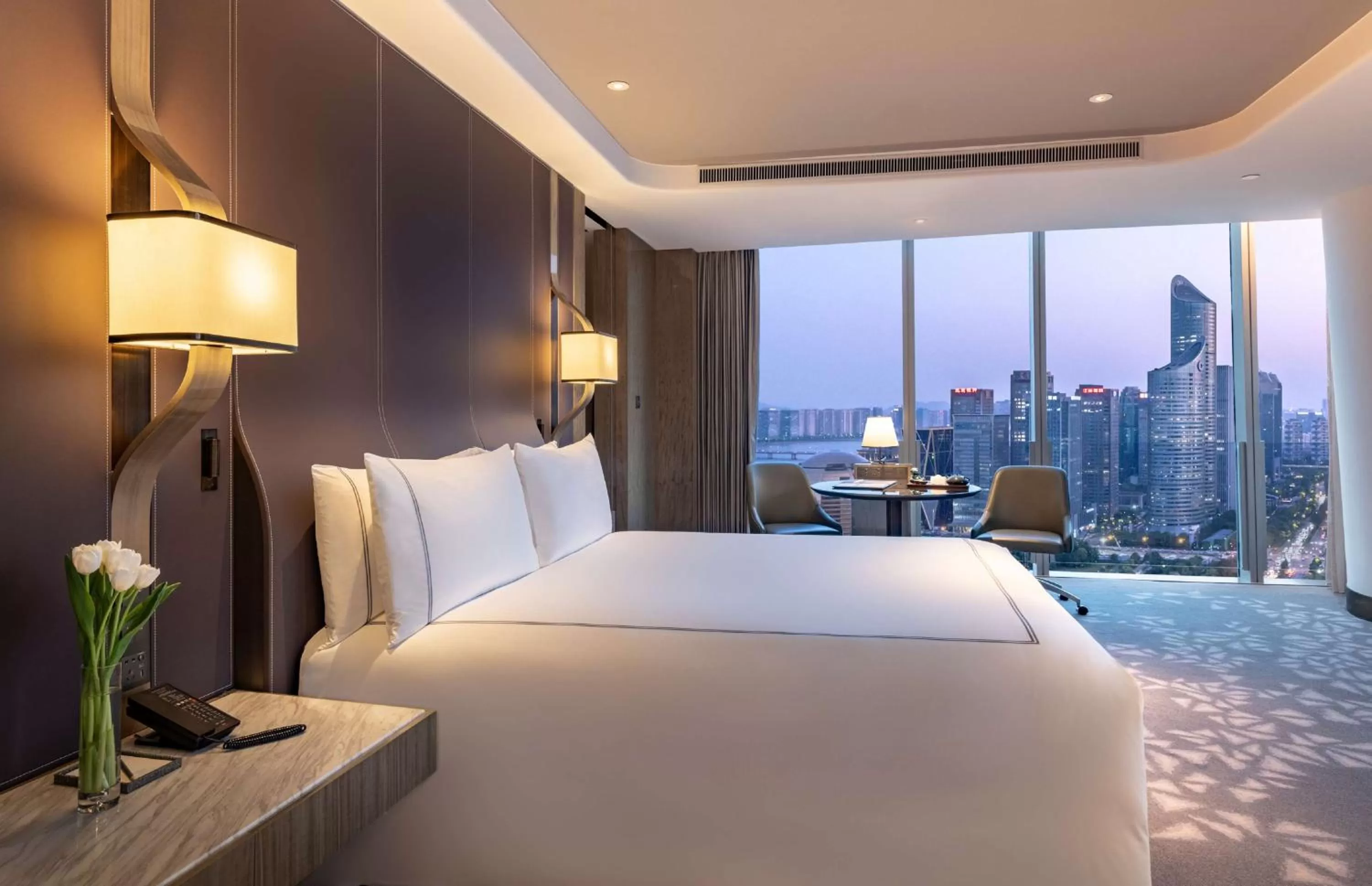 Deluxe King Room with View in Conrad Hangzhou