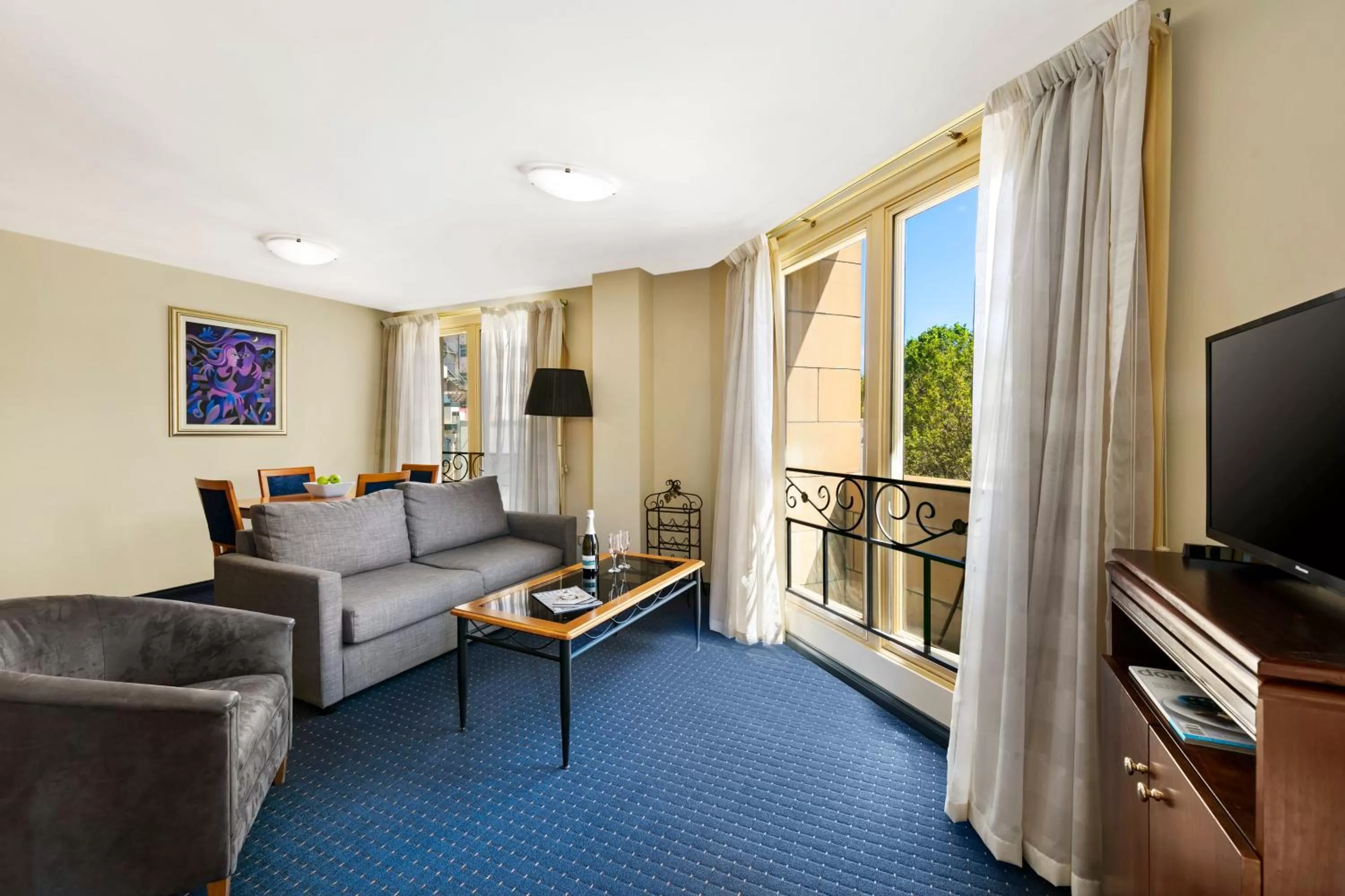 Executive Suite in Quest Savoy