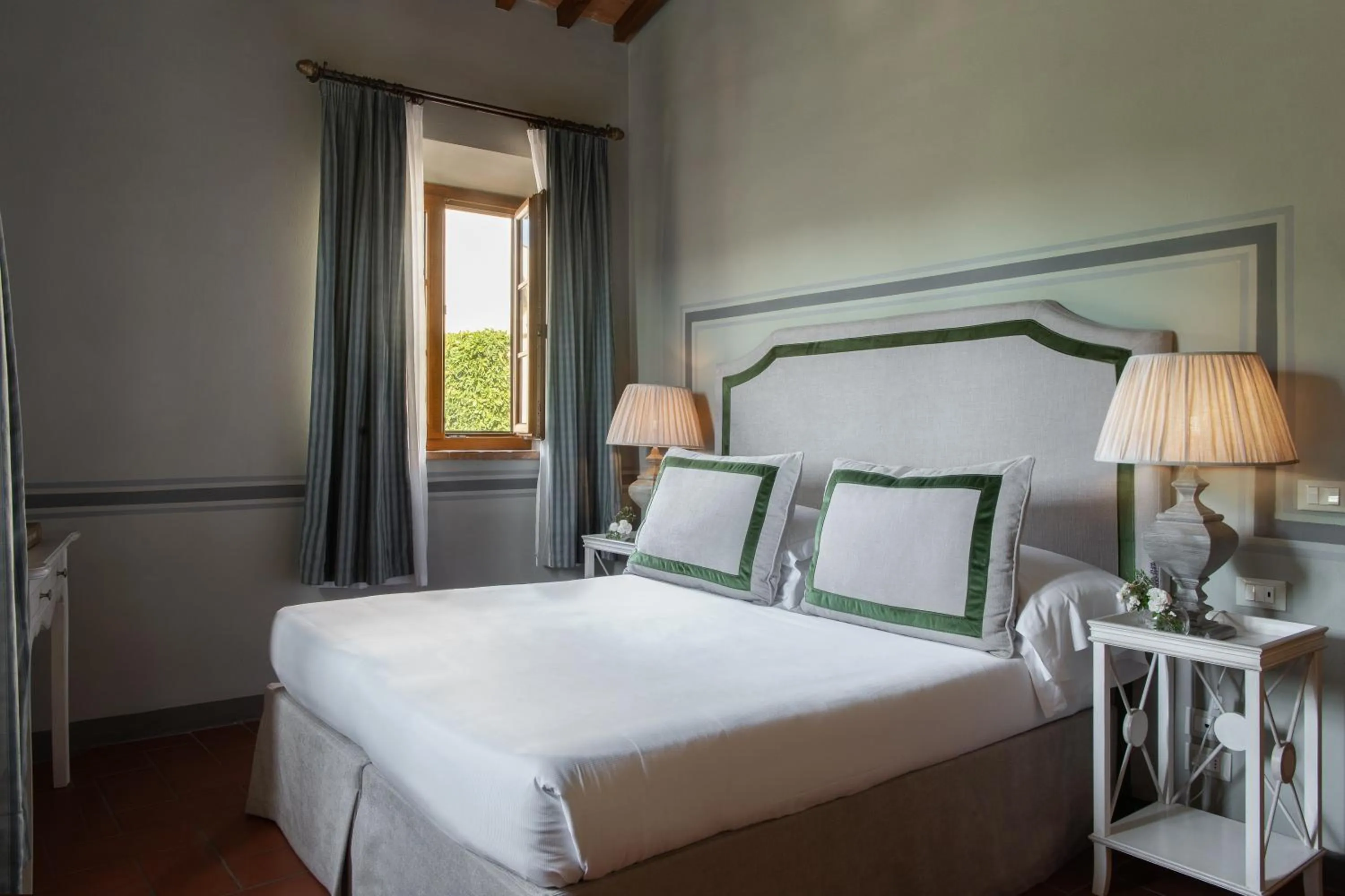 Junior Suite in Relais Villa Olmo - Place of Charme