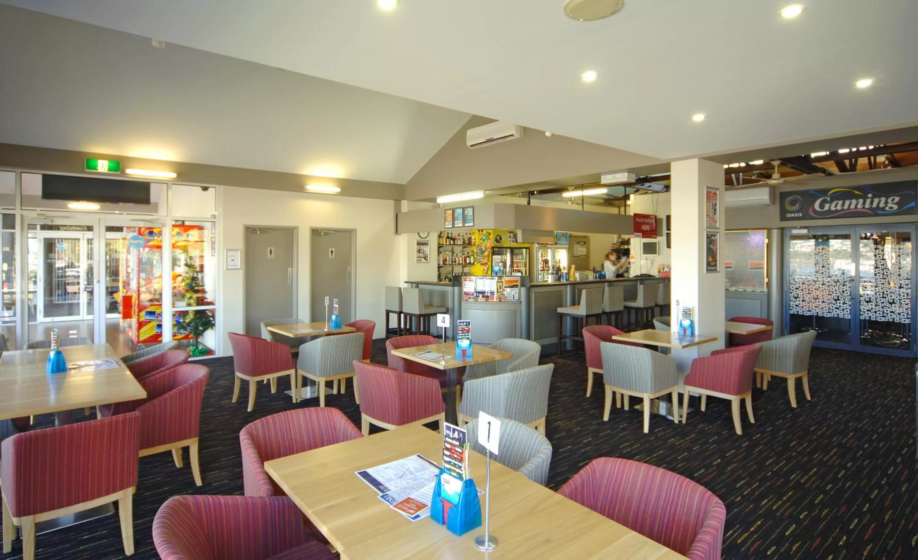 Lounge or bar in Argosy Motor Inn