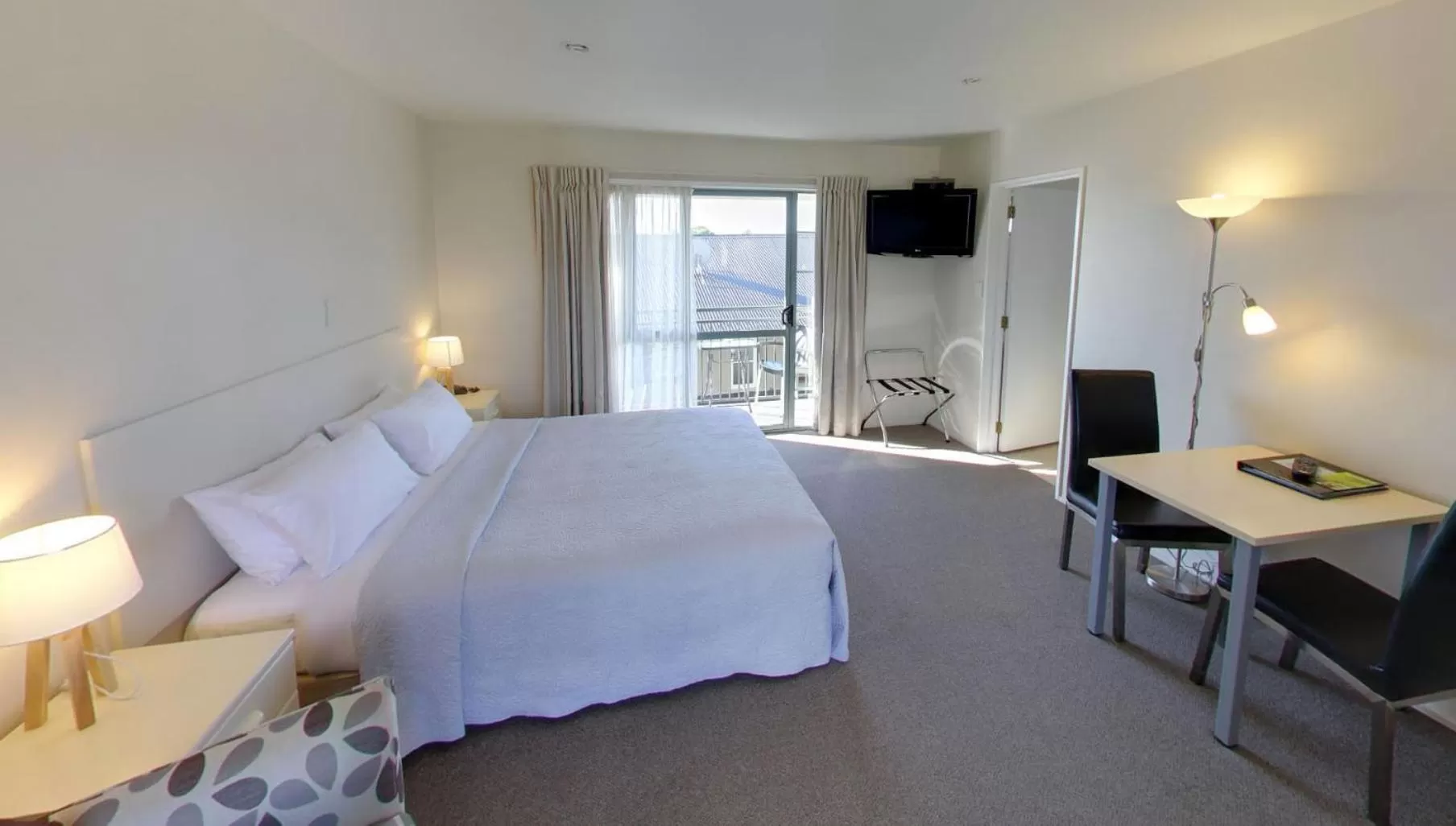 Superior Studio with Spa Bath in Westport Spa Motel