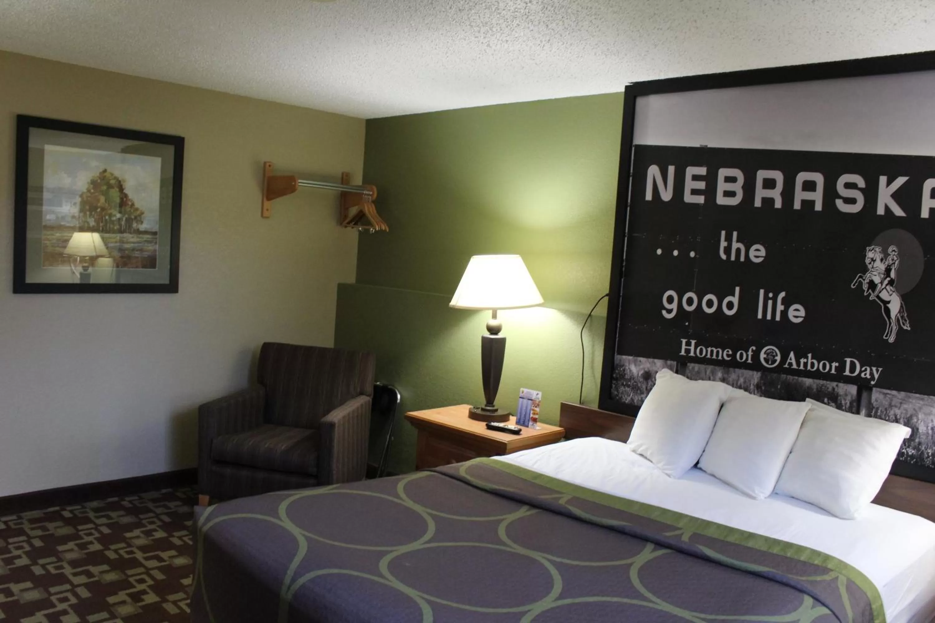 Queen Room - Mobility Access/Non-Smoking in Super 8 by Wyndham Kearney