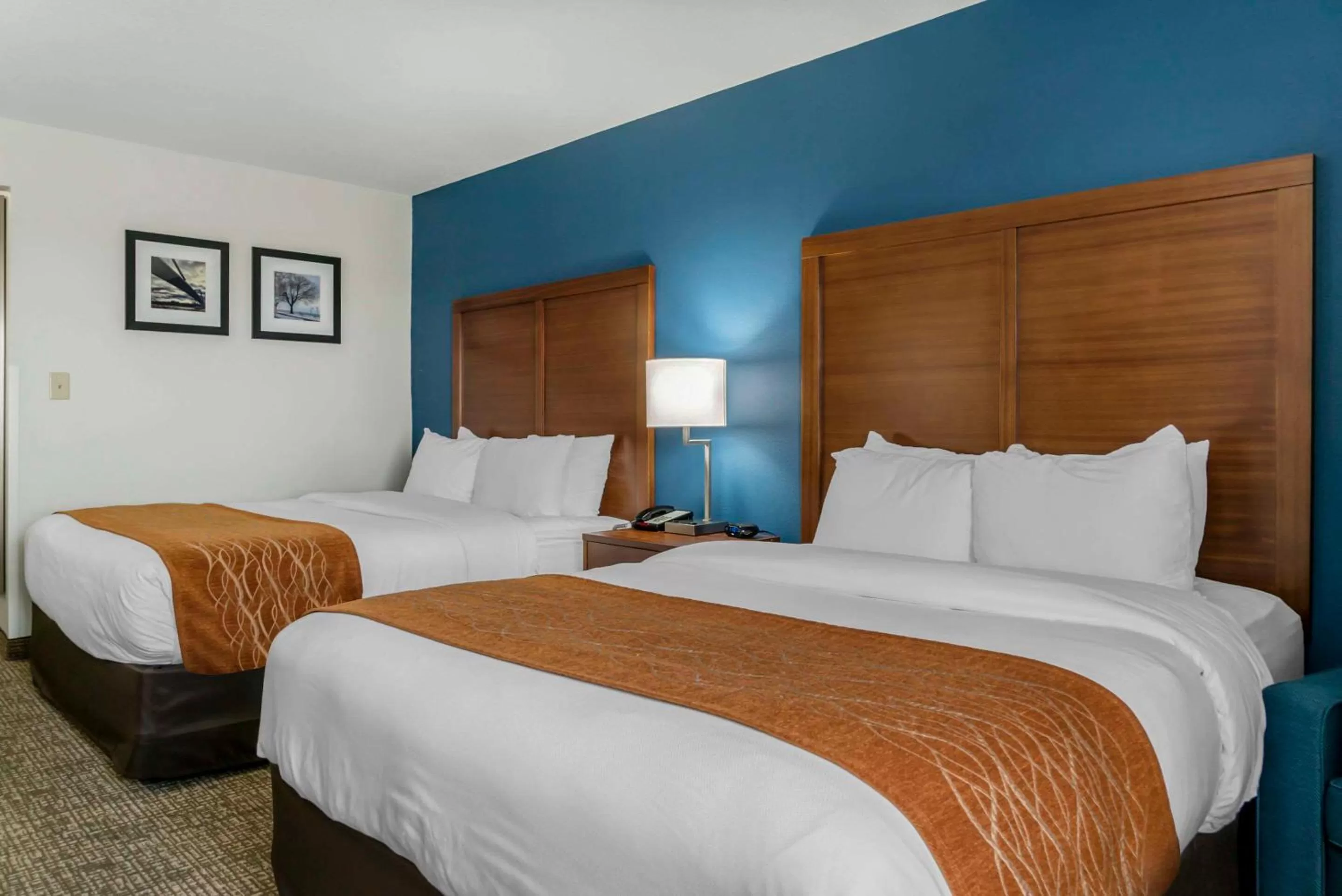 Queen Room with Two Queen Beds - Non-Smoking in Comfort Inn East Oregon - Toledo