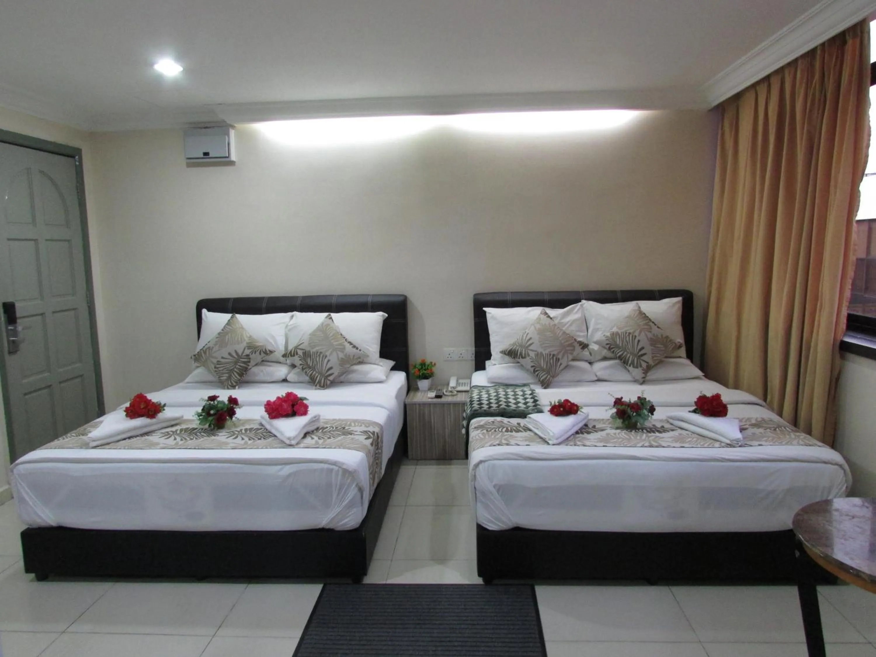Quadruple Room in Safari Hotel