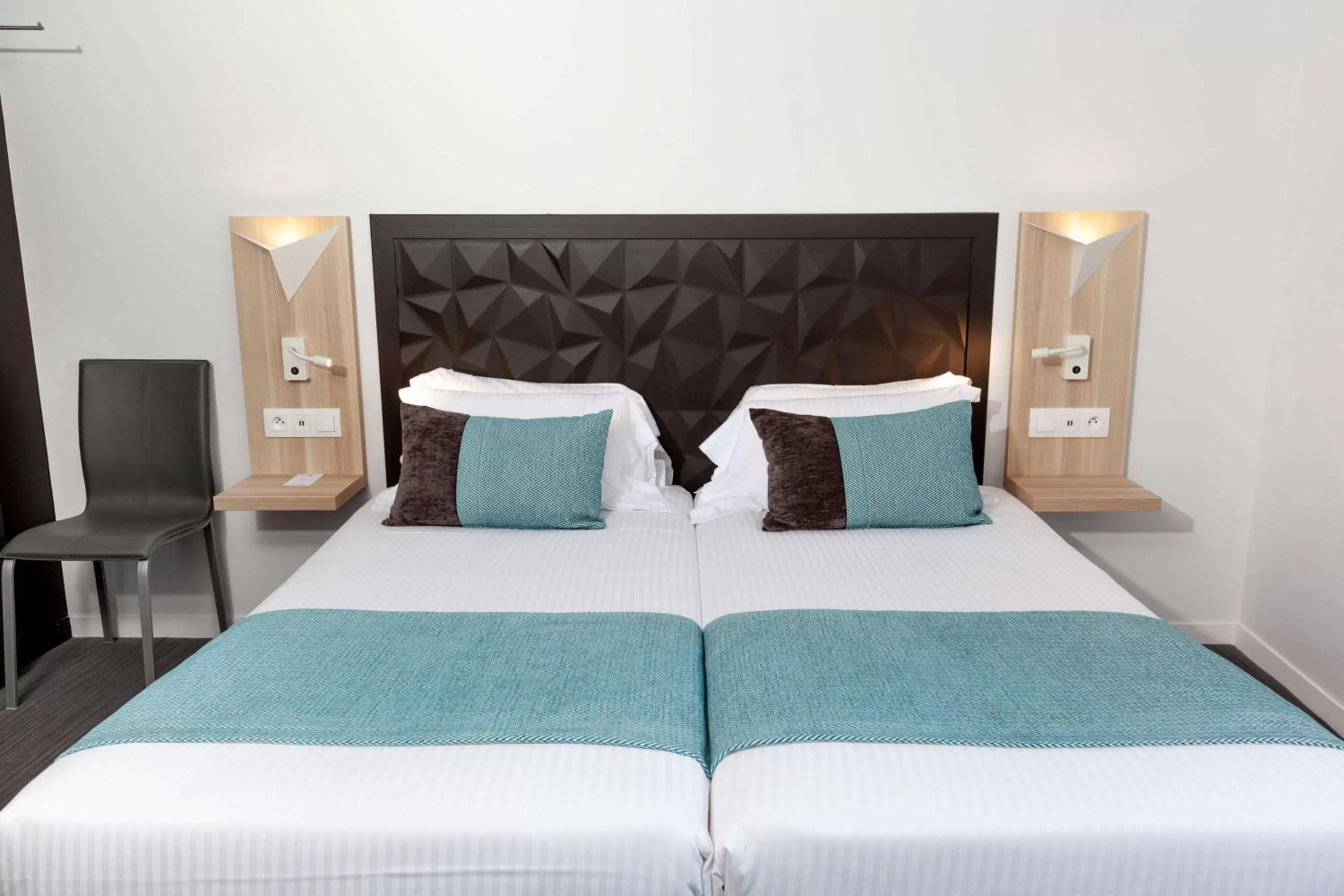 Superior Double Room with River View in Best Western Le Moulin de Ducey