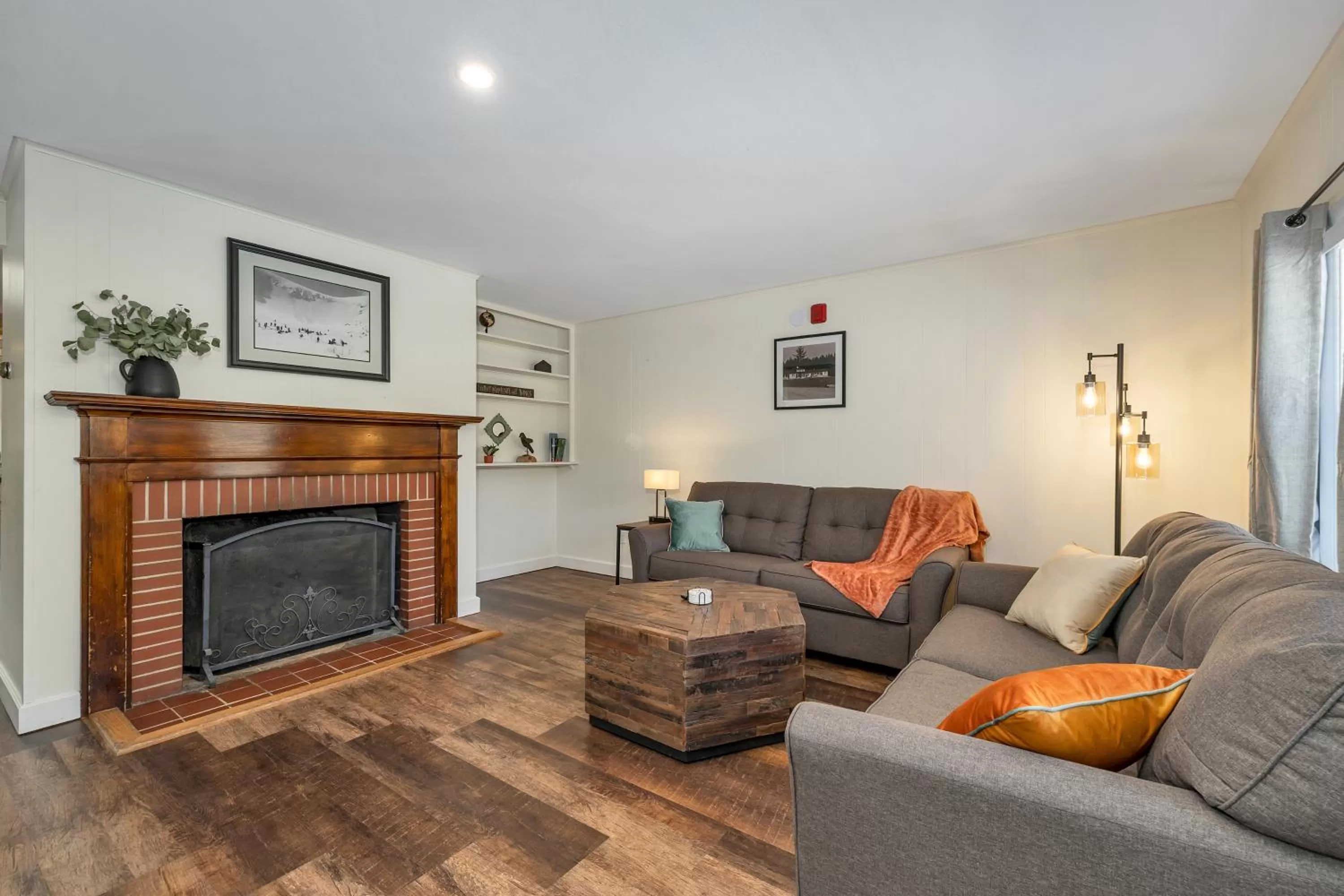 Apartment with Terrace in The Inn & More