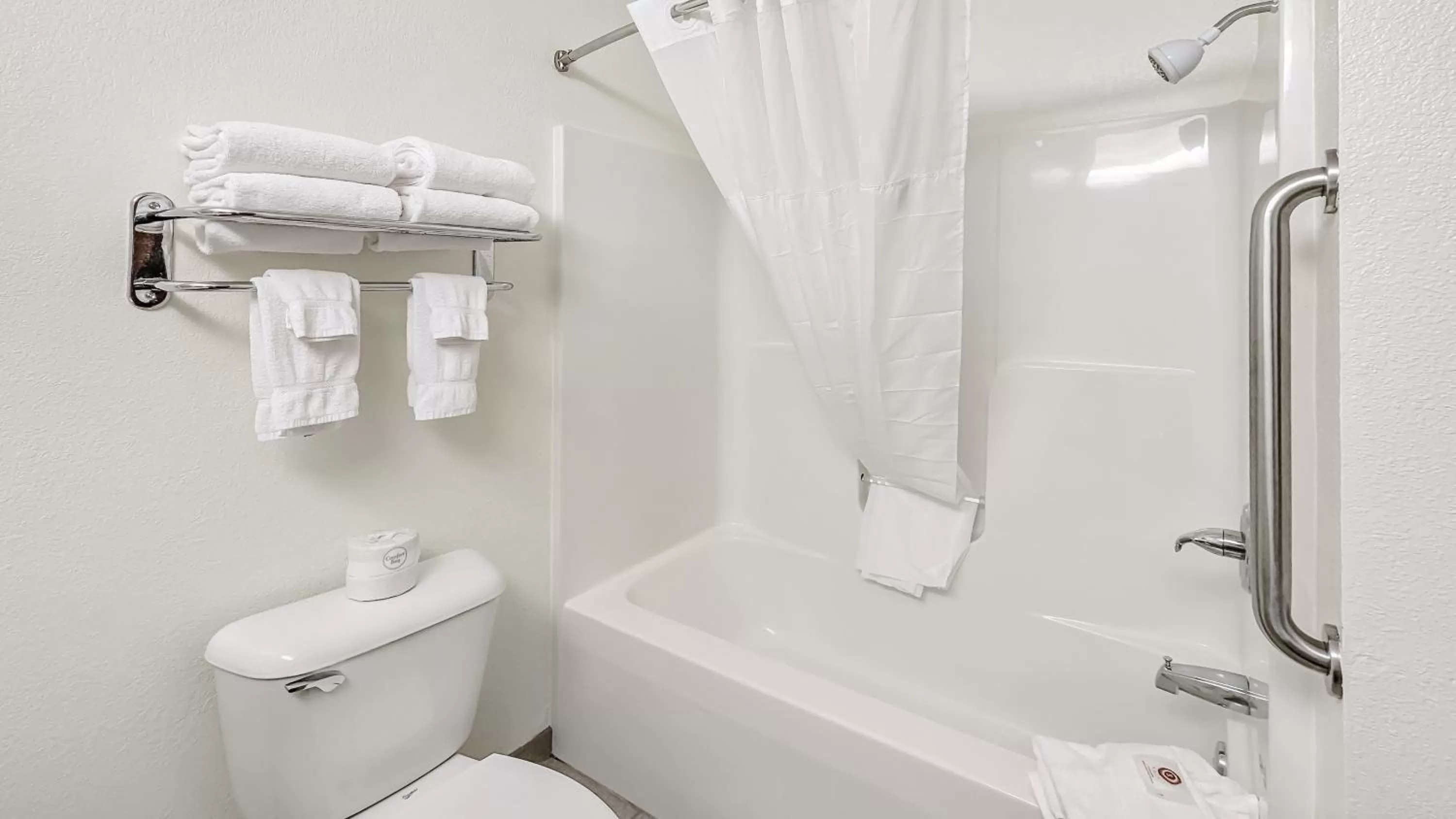 King Room with Sofa Bed in Estherville Hotel & Suites