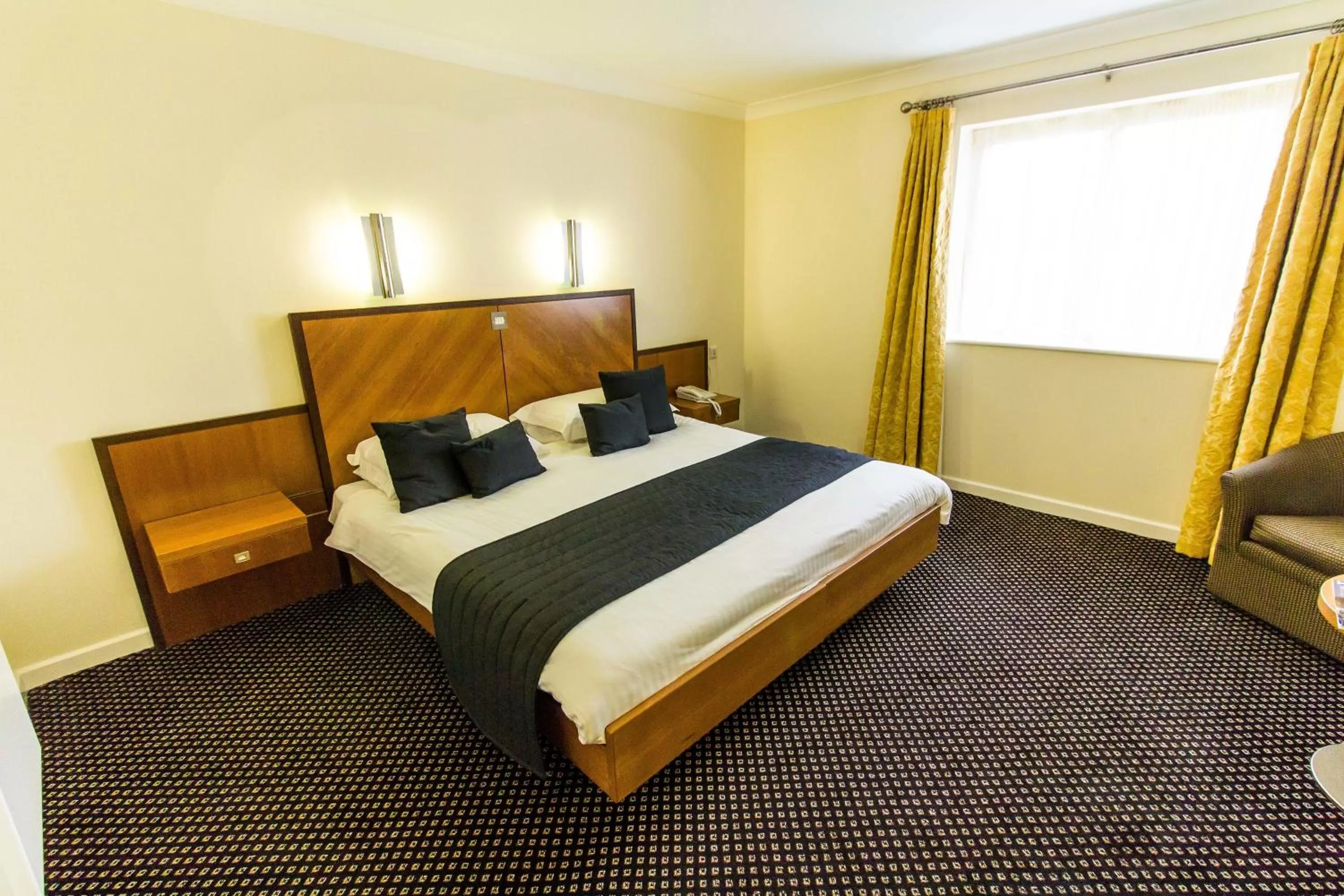 Standard Double Room in Padbrook Park Hotel