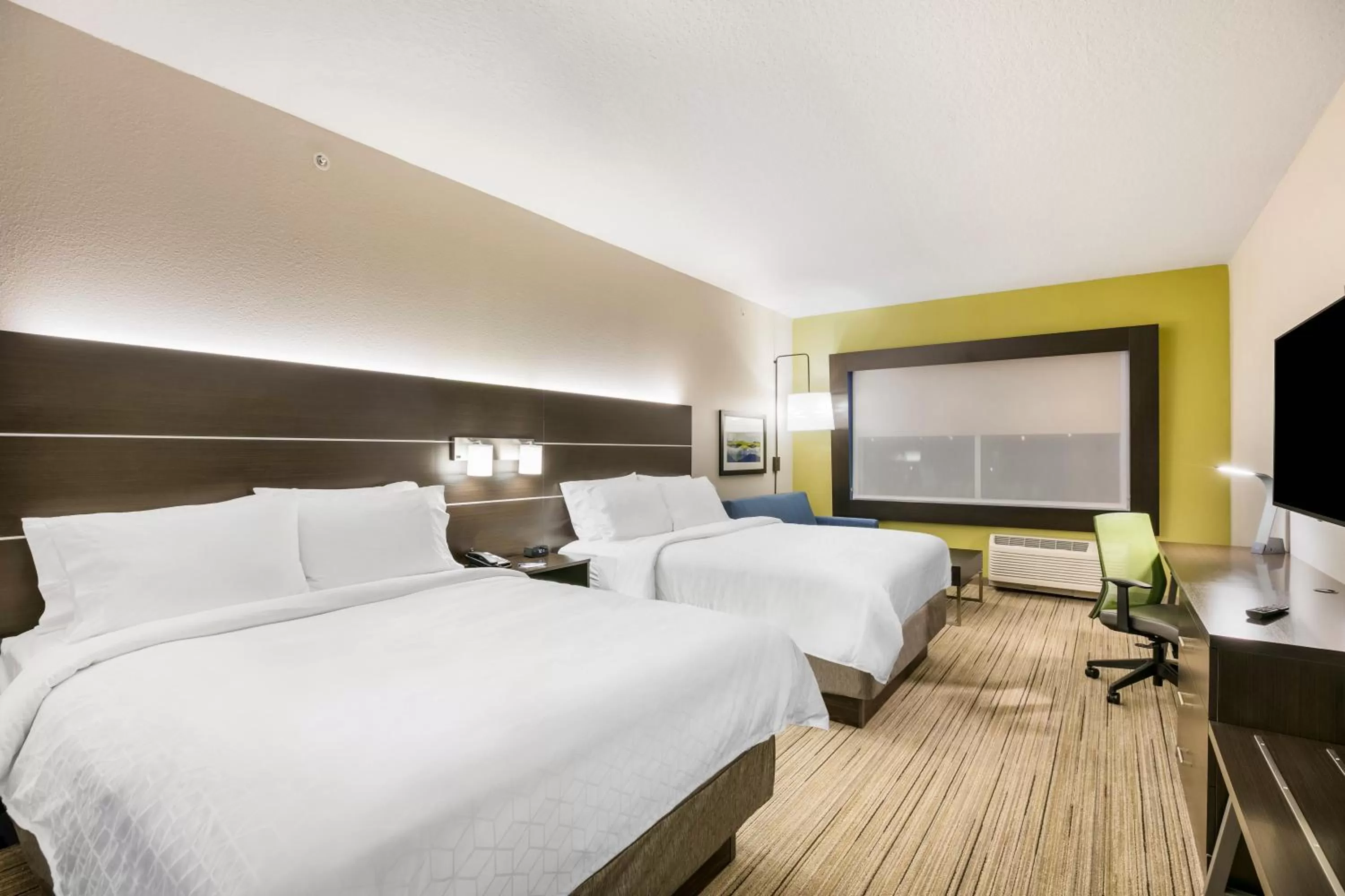 Standard Queen Room with Two Queen Beds - Communications Accessible in Holiday Inn Express & Suites Jacksonville - Town Center by IHG