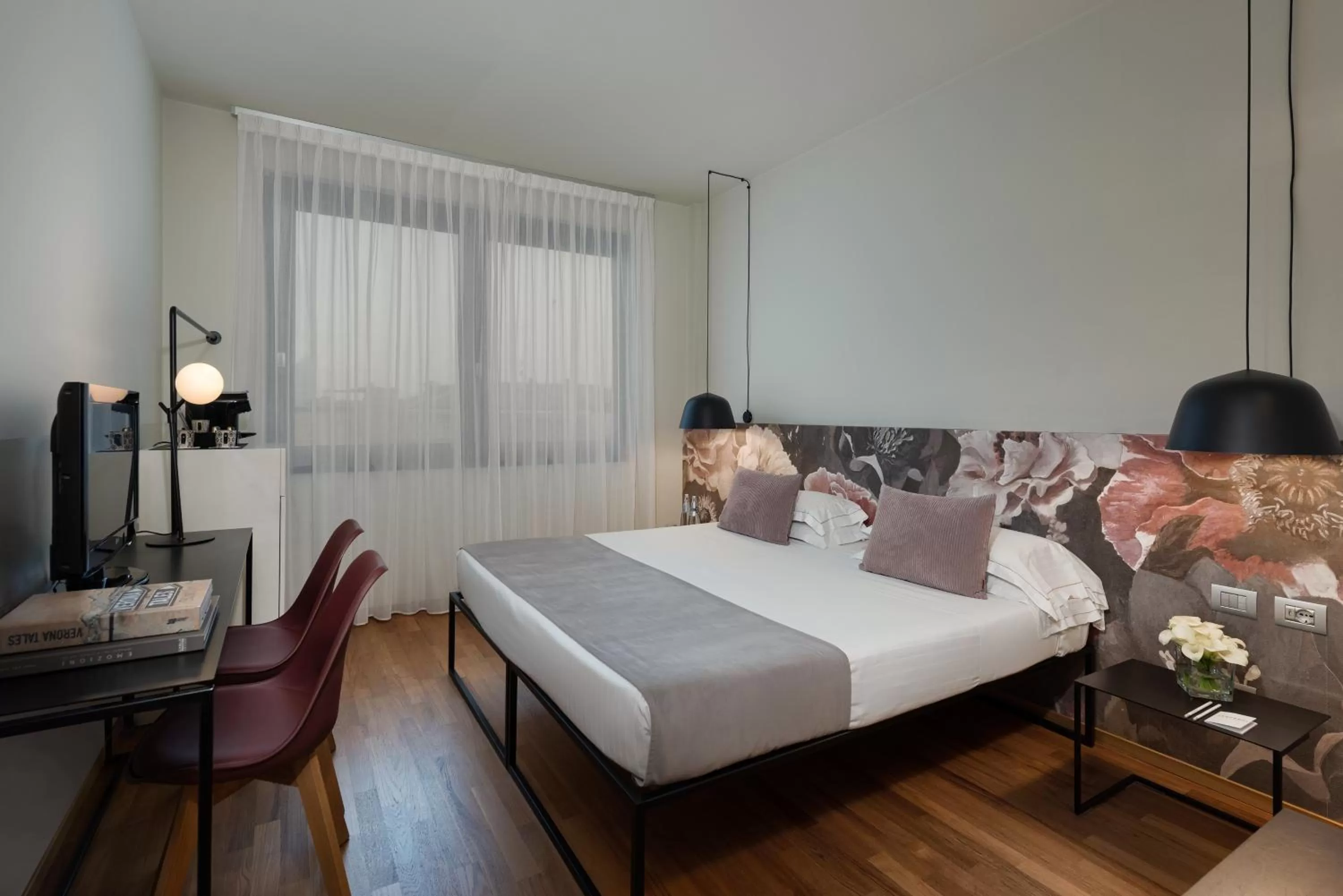 Design Double Room in Hotel Leopardi