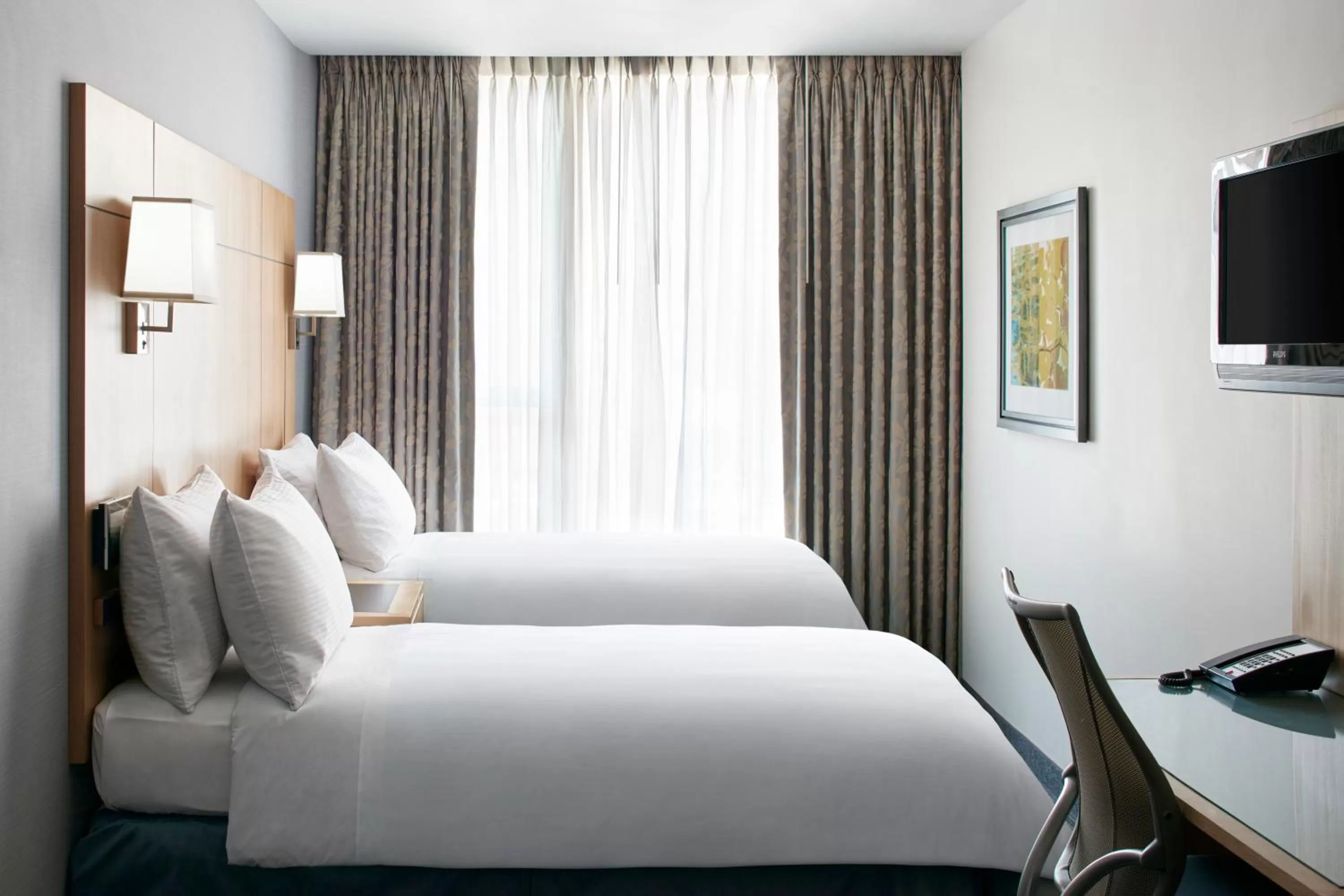 Superior Twin Room in Club Quarters Hotel World Trade Center, New York