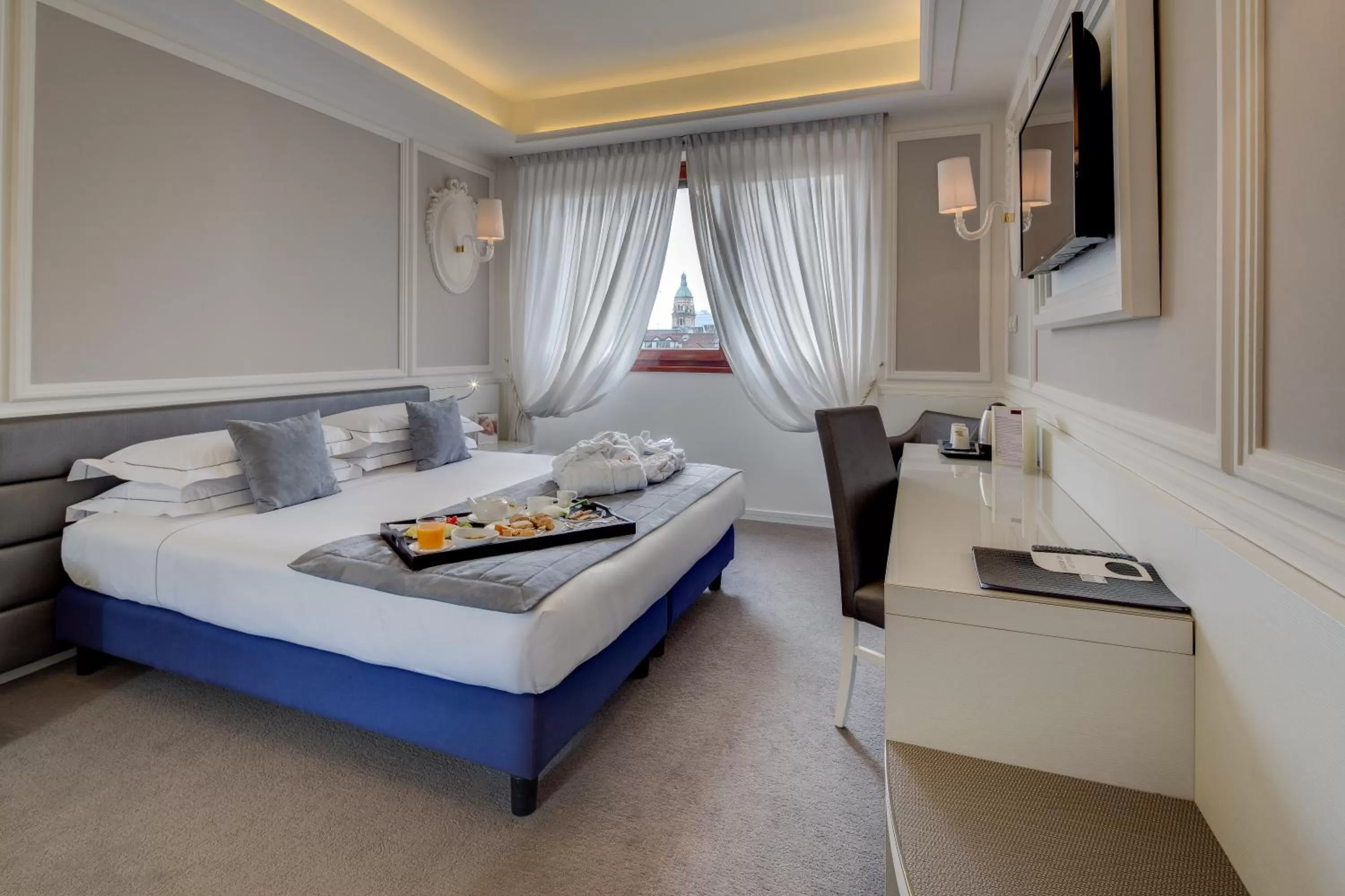 Superior Double Room - Single Use in Grande Albergo Roma