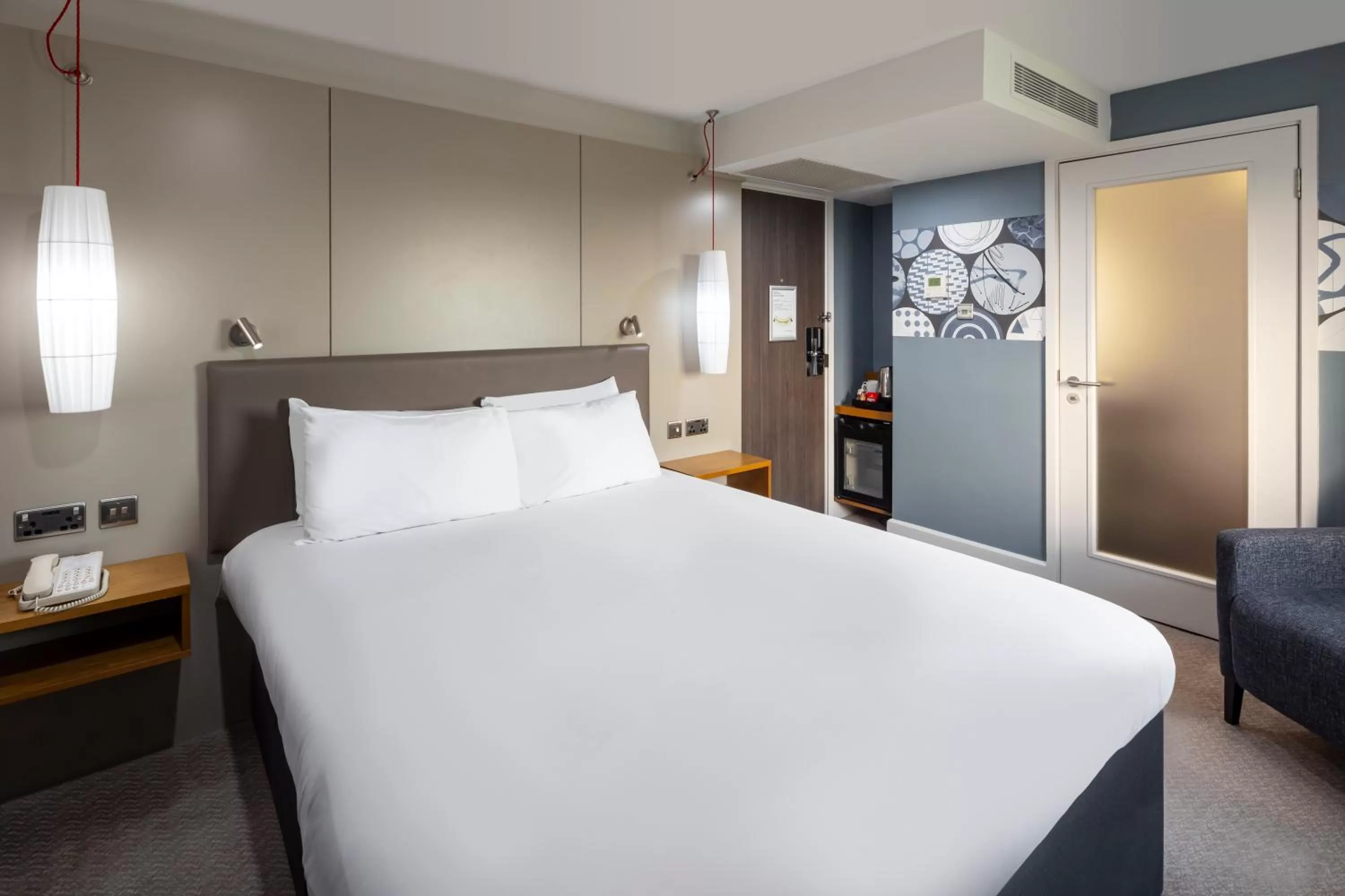 Standard Queen Room in Crowne Plaza Harrogate by IHG