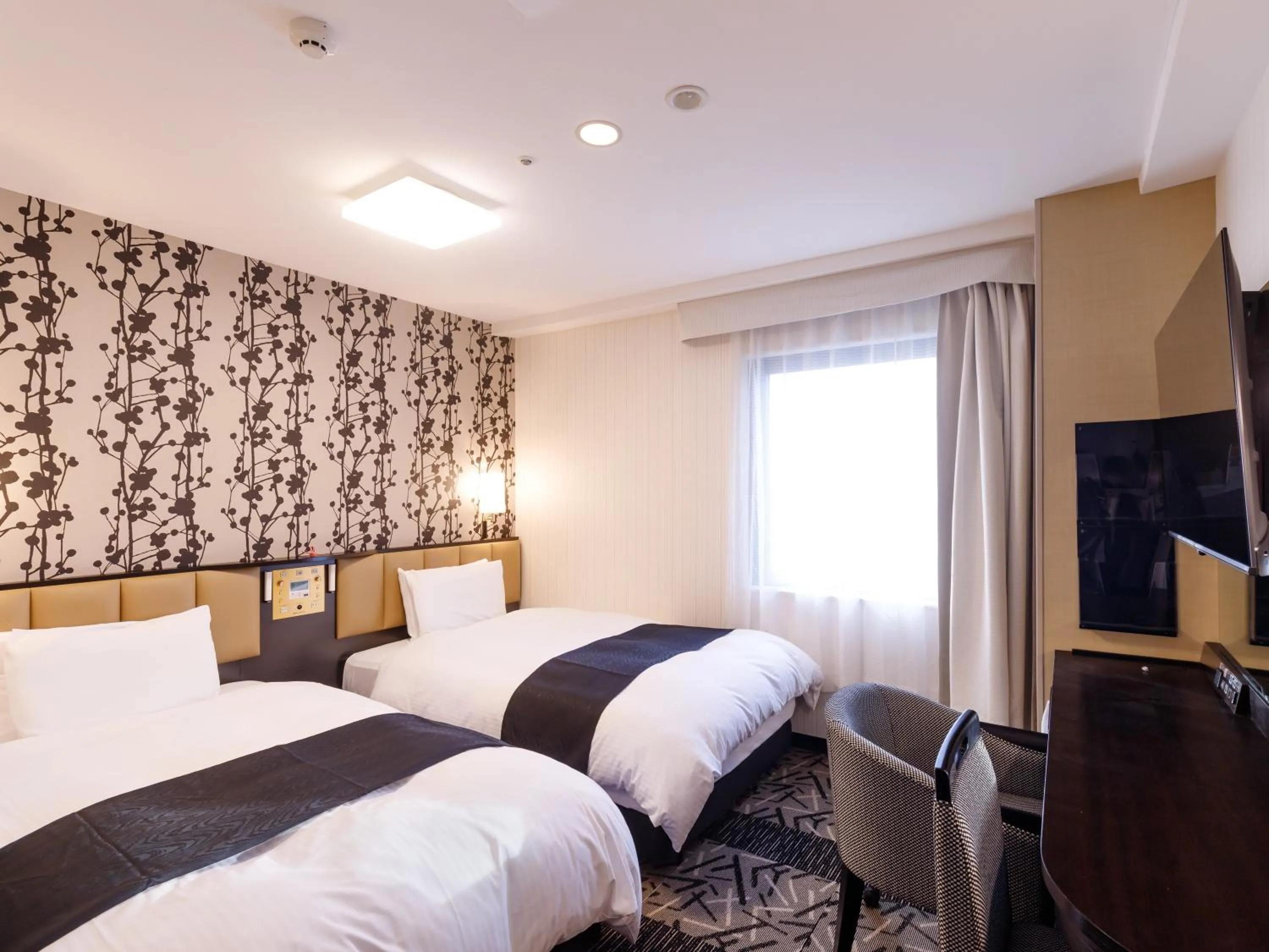 Standard Twin Room with Free access to Lounge - Smoking in APA Hotel STAY Toyama