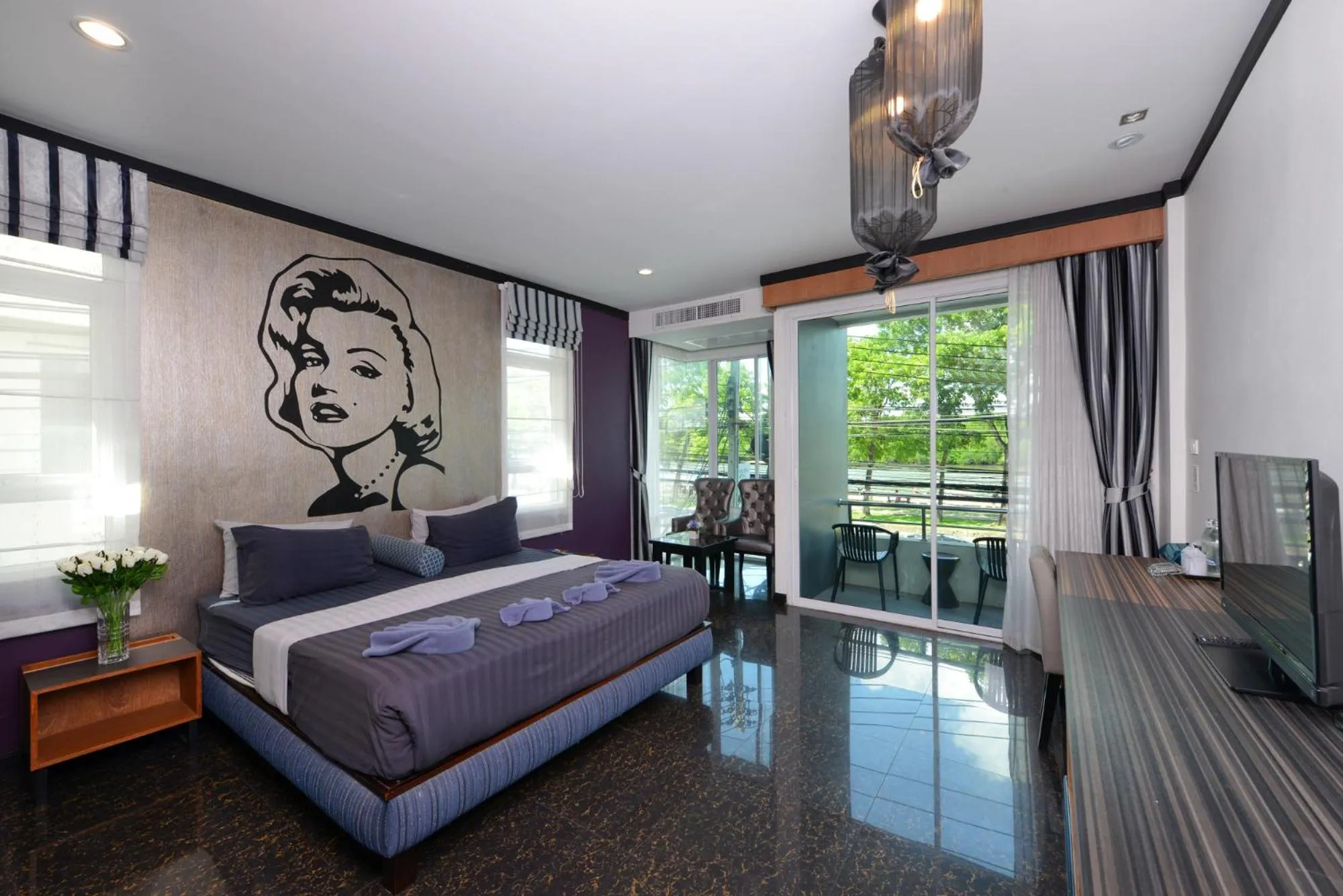 Deluxe Double Room with Sea View in The River Scene