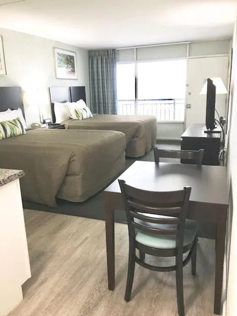 Side View Two Room Unit  in Ocean Plaza Motel