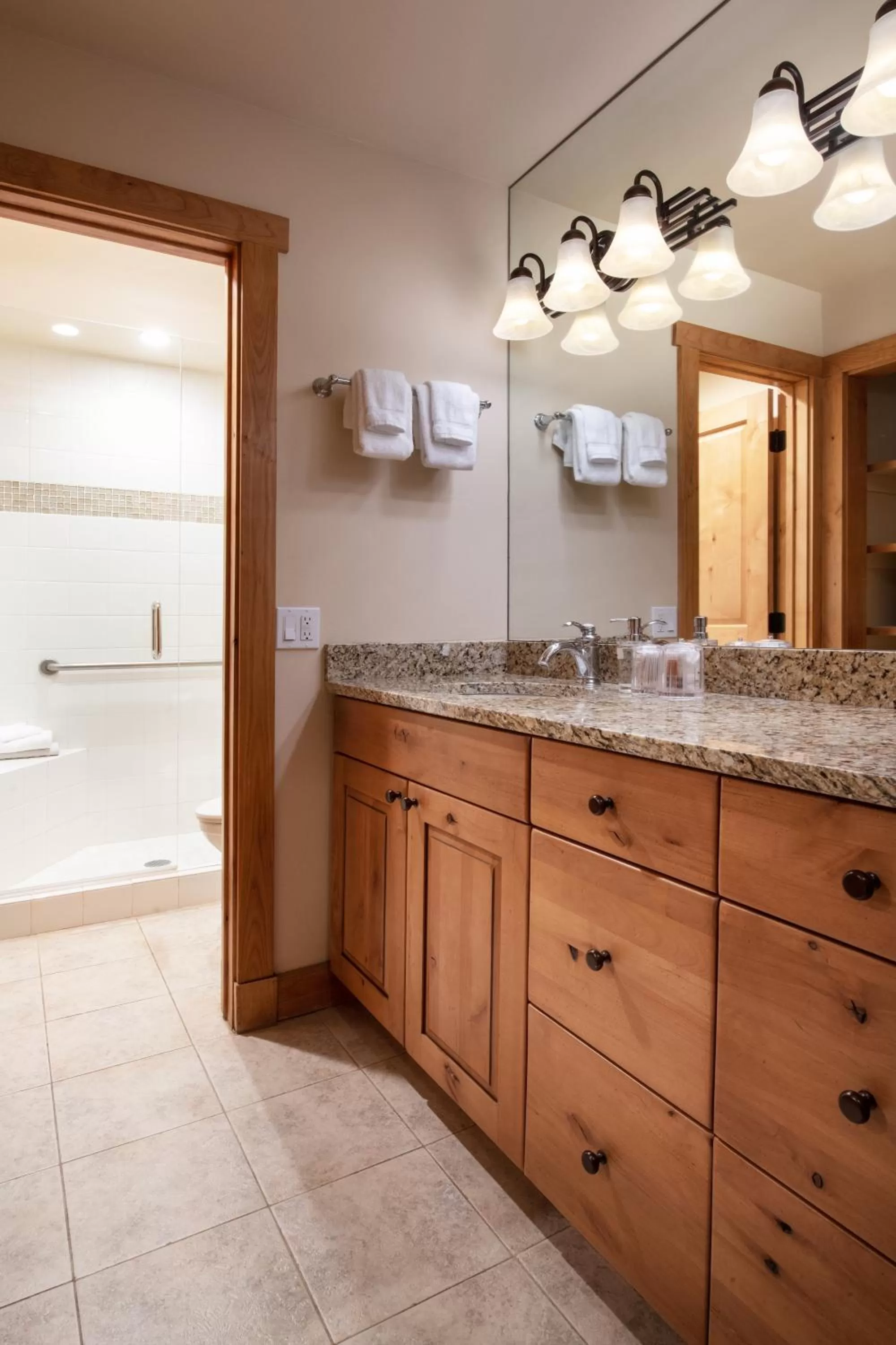 Standard One-Bedroom Apartment in The Gant