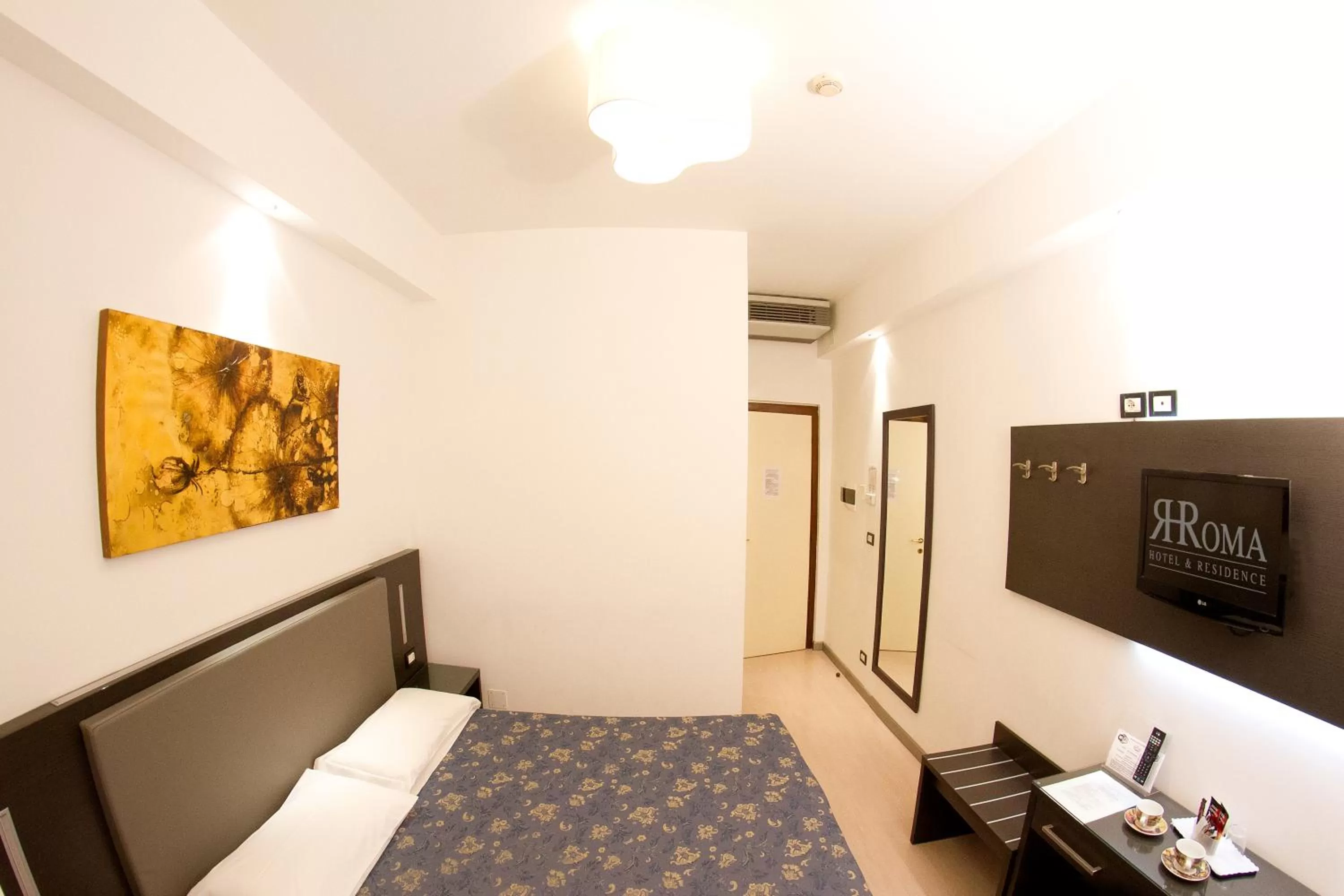 Double Room in Hotel Roma